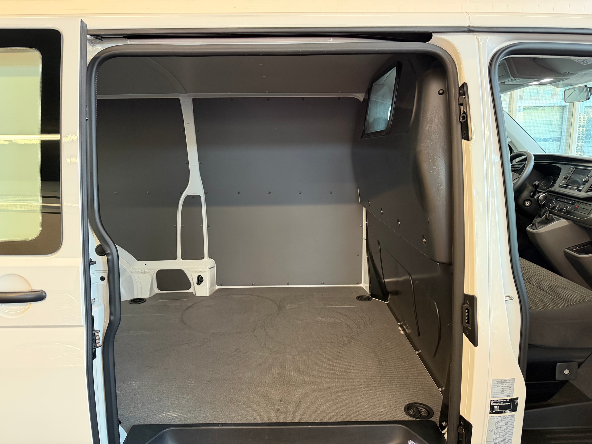VW T6.1 ABTe-image-8