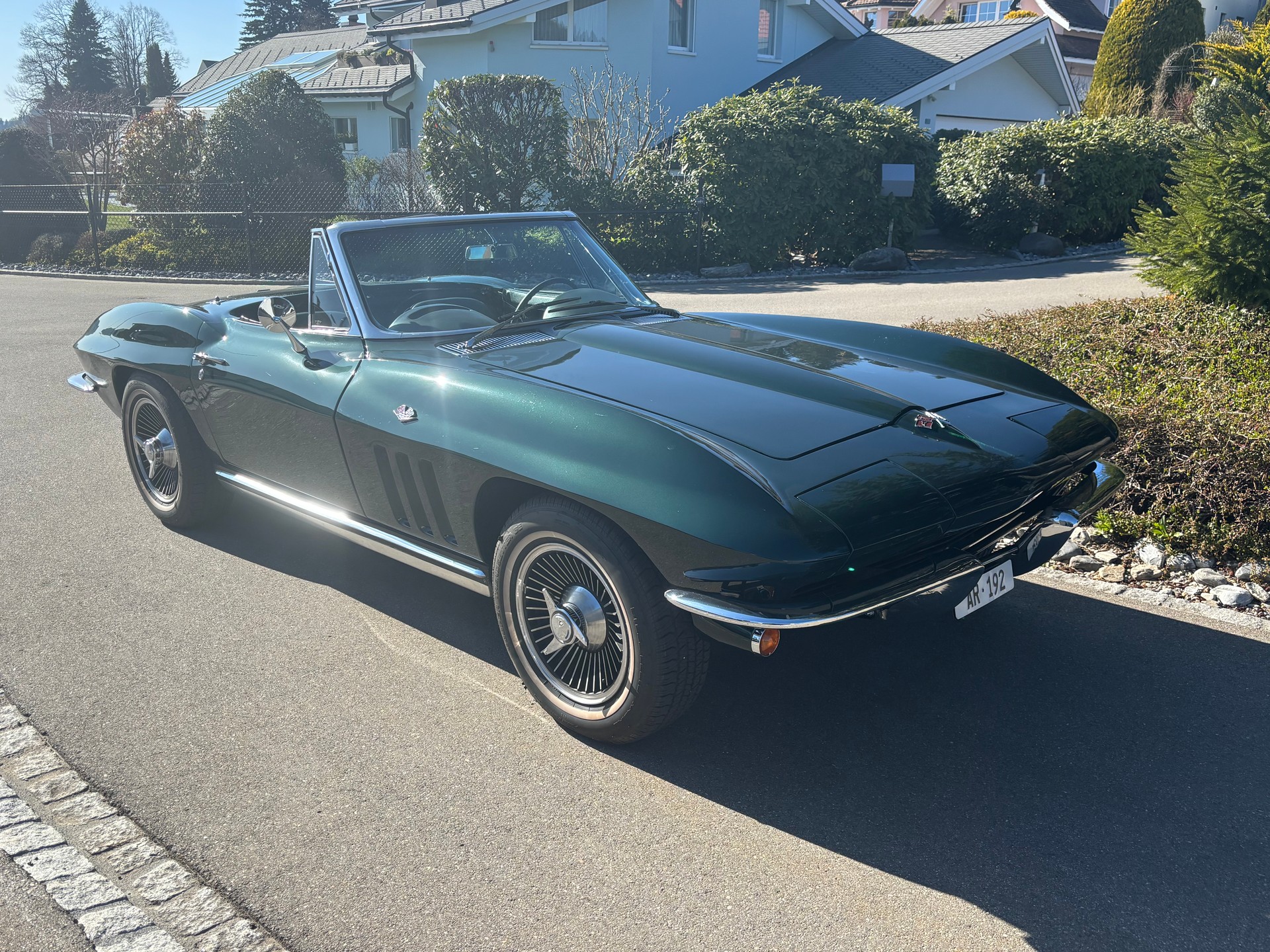 CHEVROLET Corvette C2 Sting Ray-image-10