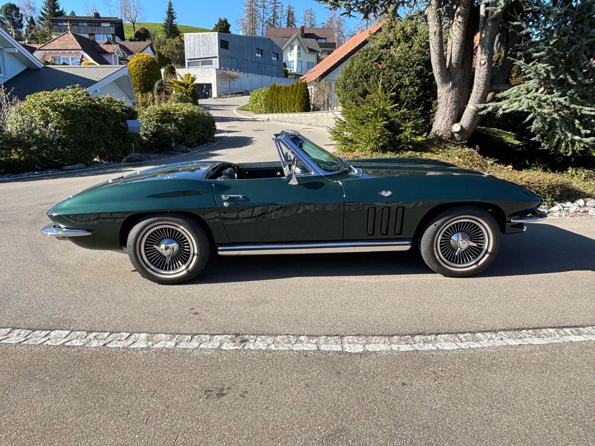 CHEVROLET Corvette C2 Sting Ray-image-11