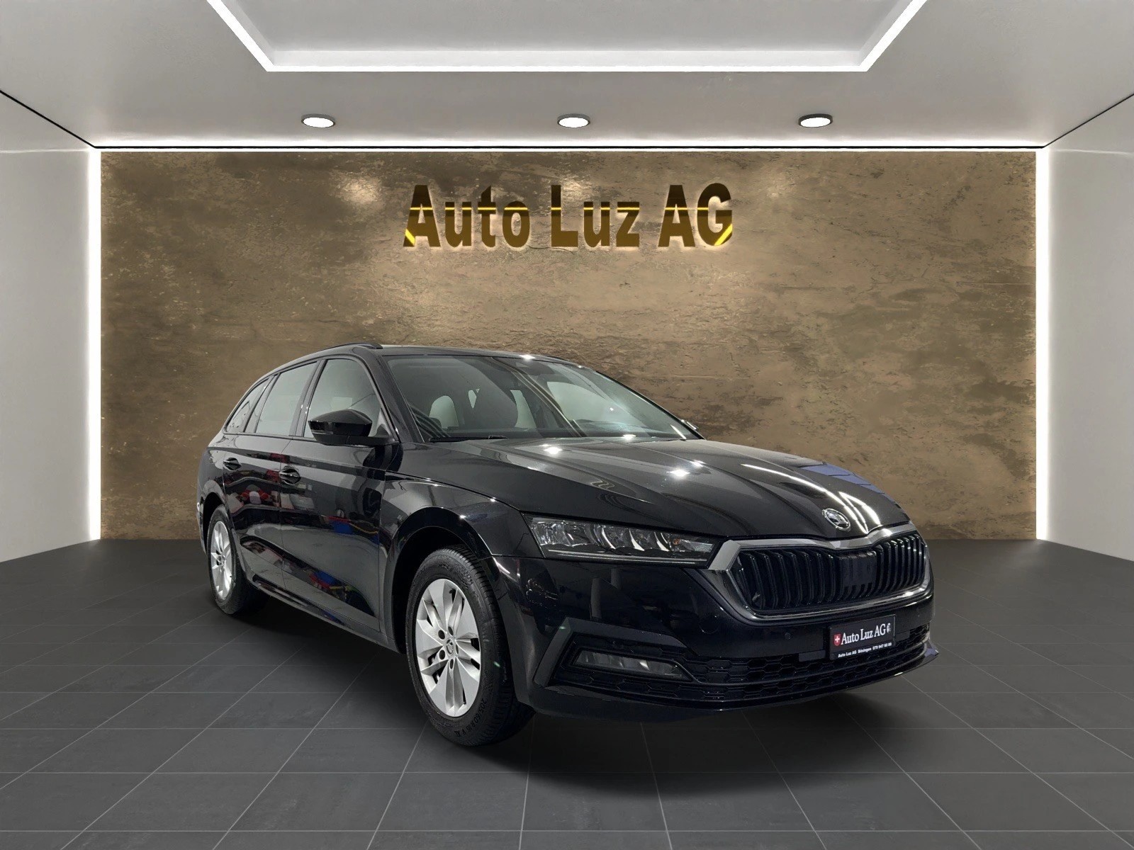 SKODA Octavia Combi 1.0 TSI mHEV DSG Ambition-image-4