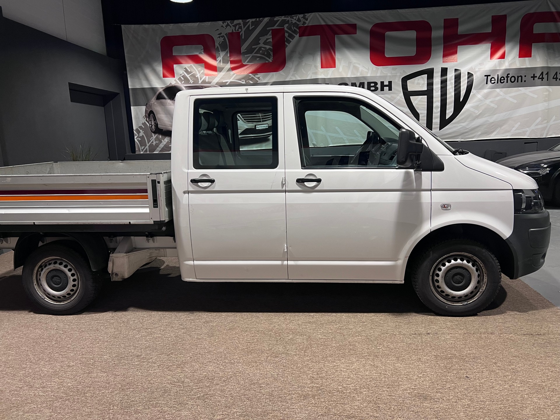 VW T5 2.0 TDI-image-1