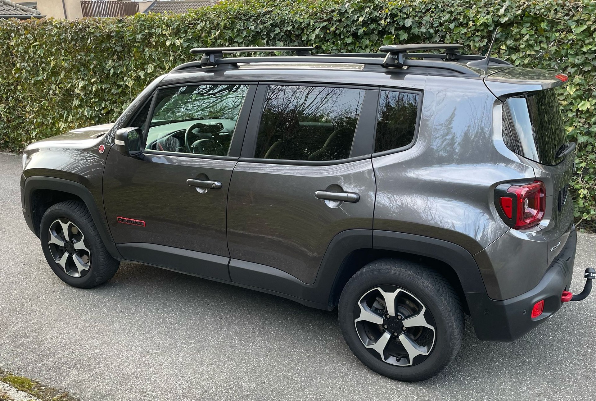 JEEP Renegade 2.0 MJ Trailhawk AWD + Low Range 9ATX-image-0
