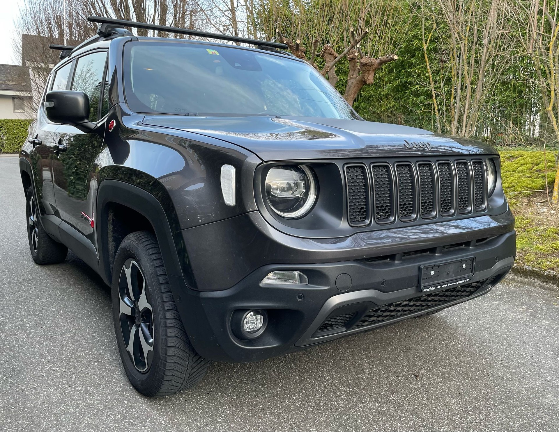 JEEP Renegade 2.0 MJ Trailhawk AWD + Low Range 9ATX-image-1
