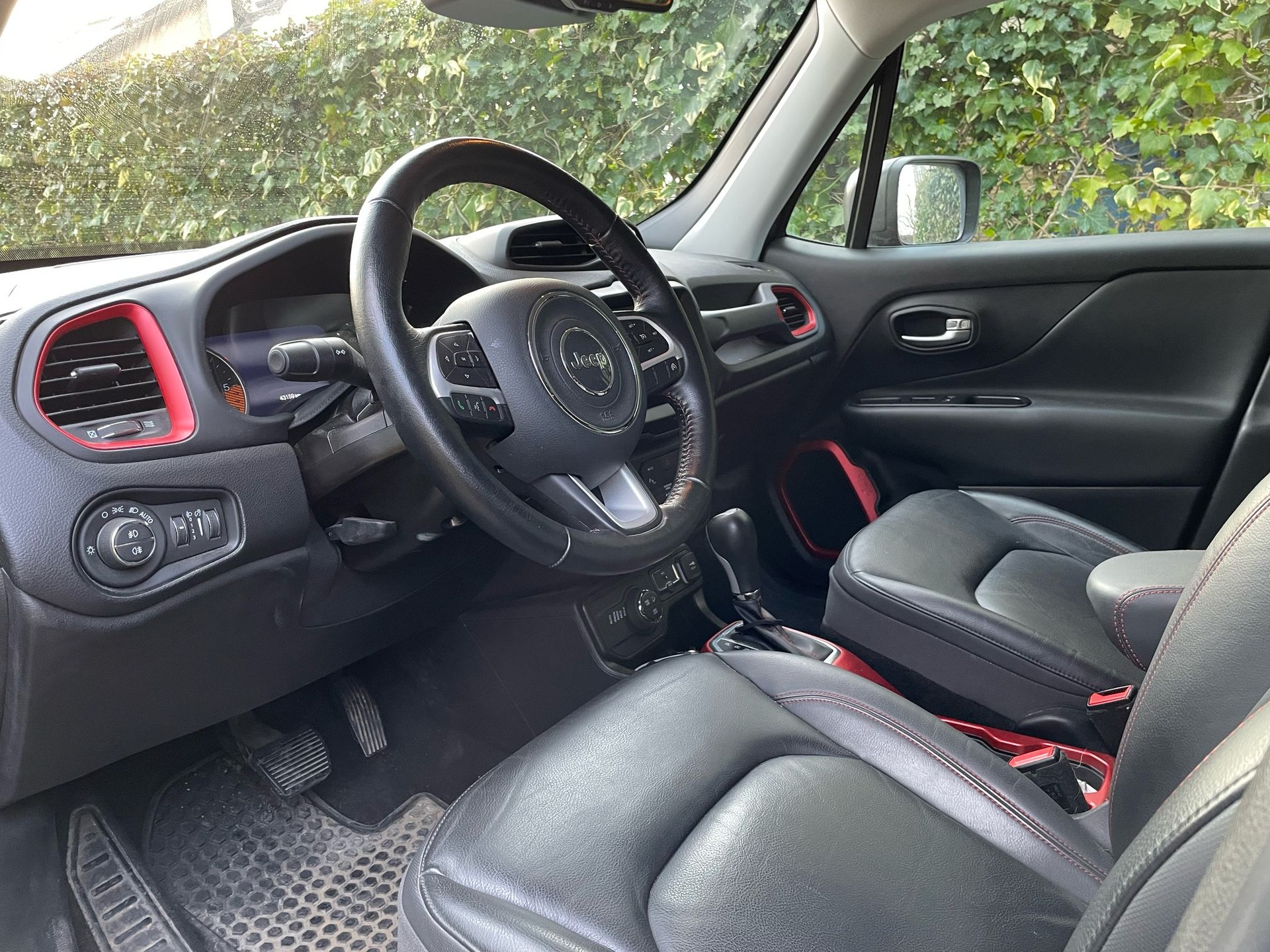 JEEP Renegade 2.0 MJ Trailhawk AWD + Low Range 9ATX-image-4