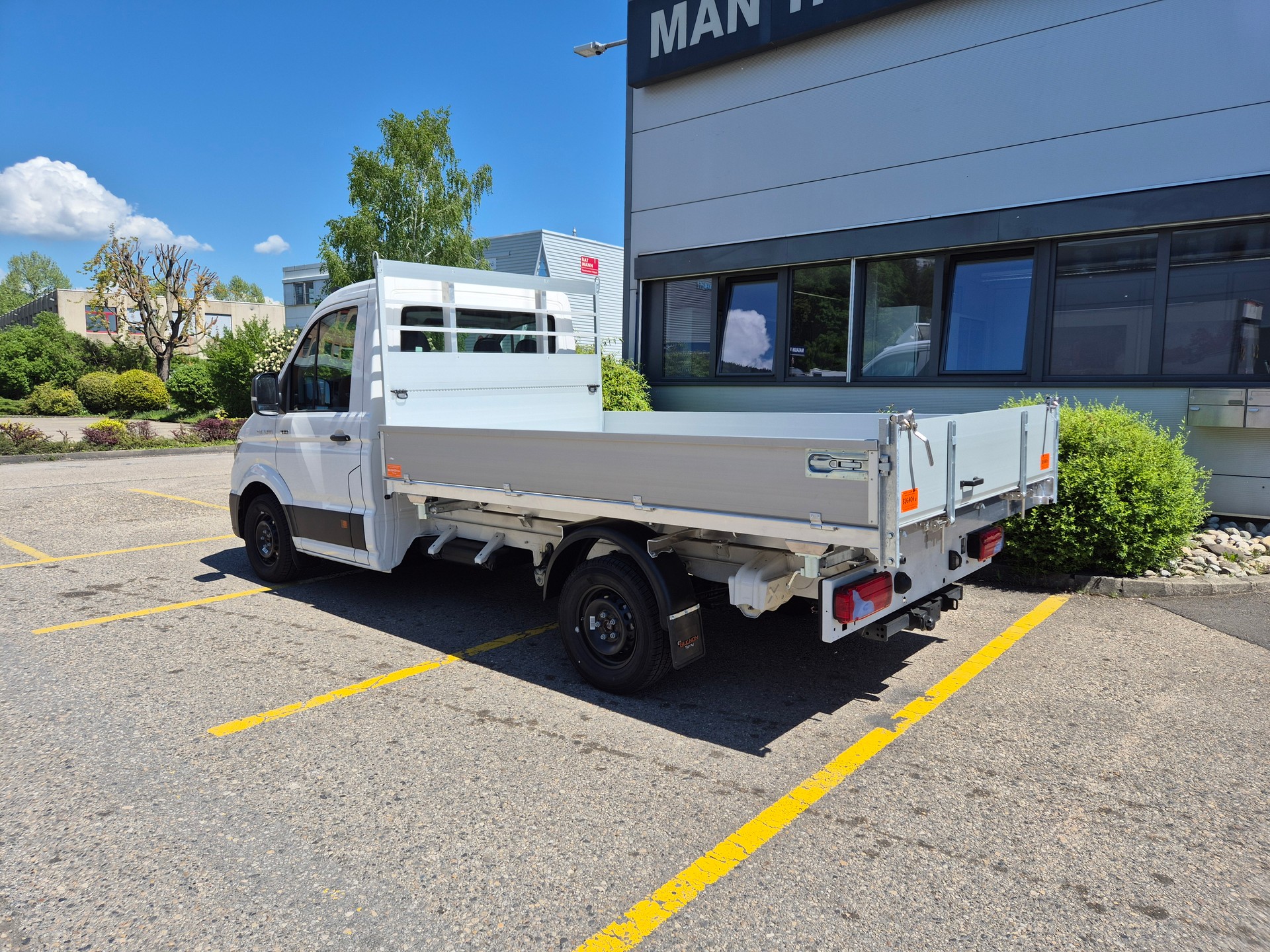 MAN TGE 3.180 4x4 Standard Automat-image-2