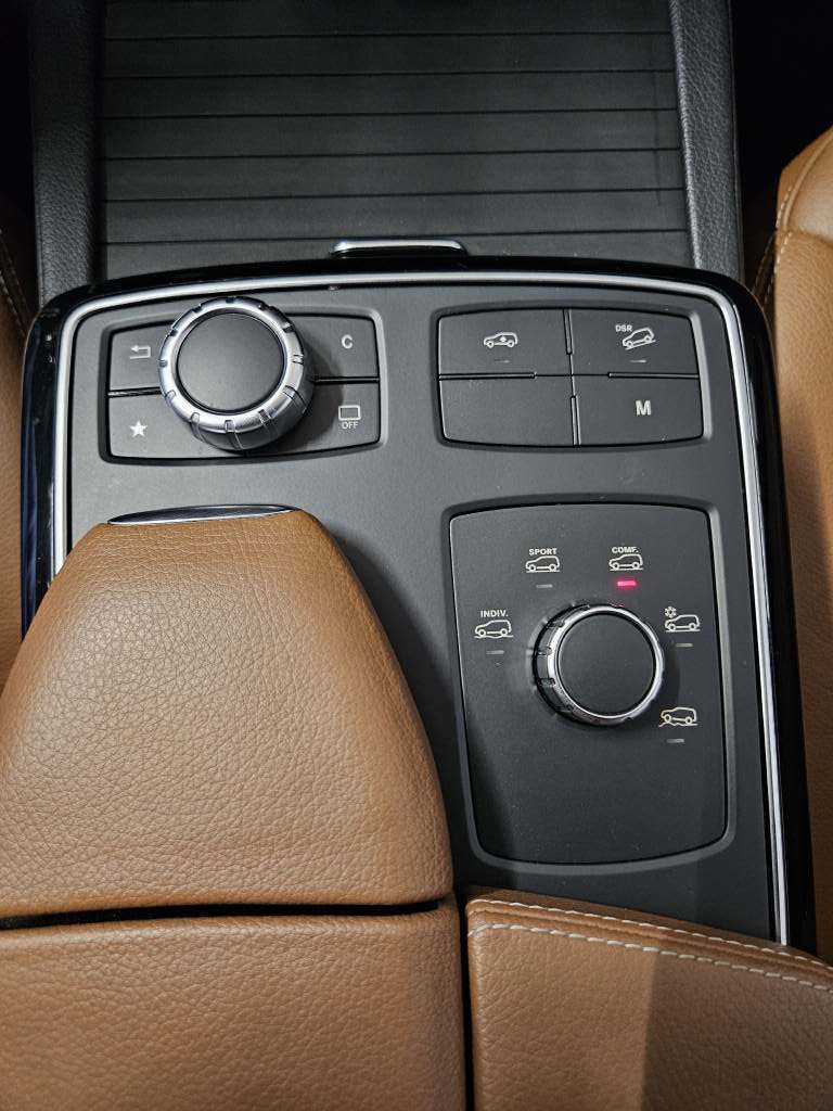 MERCEDES-BENZ GLE 350 d 4Matic-image-11