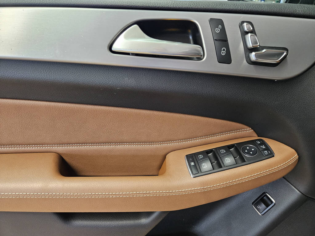 MERCEDES-BENZ GLE 350 d 4Matic-image-8