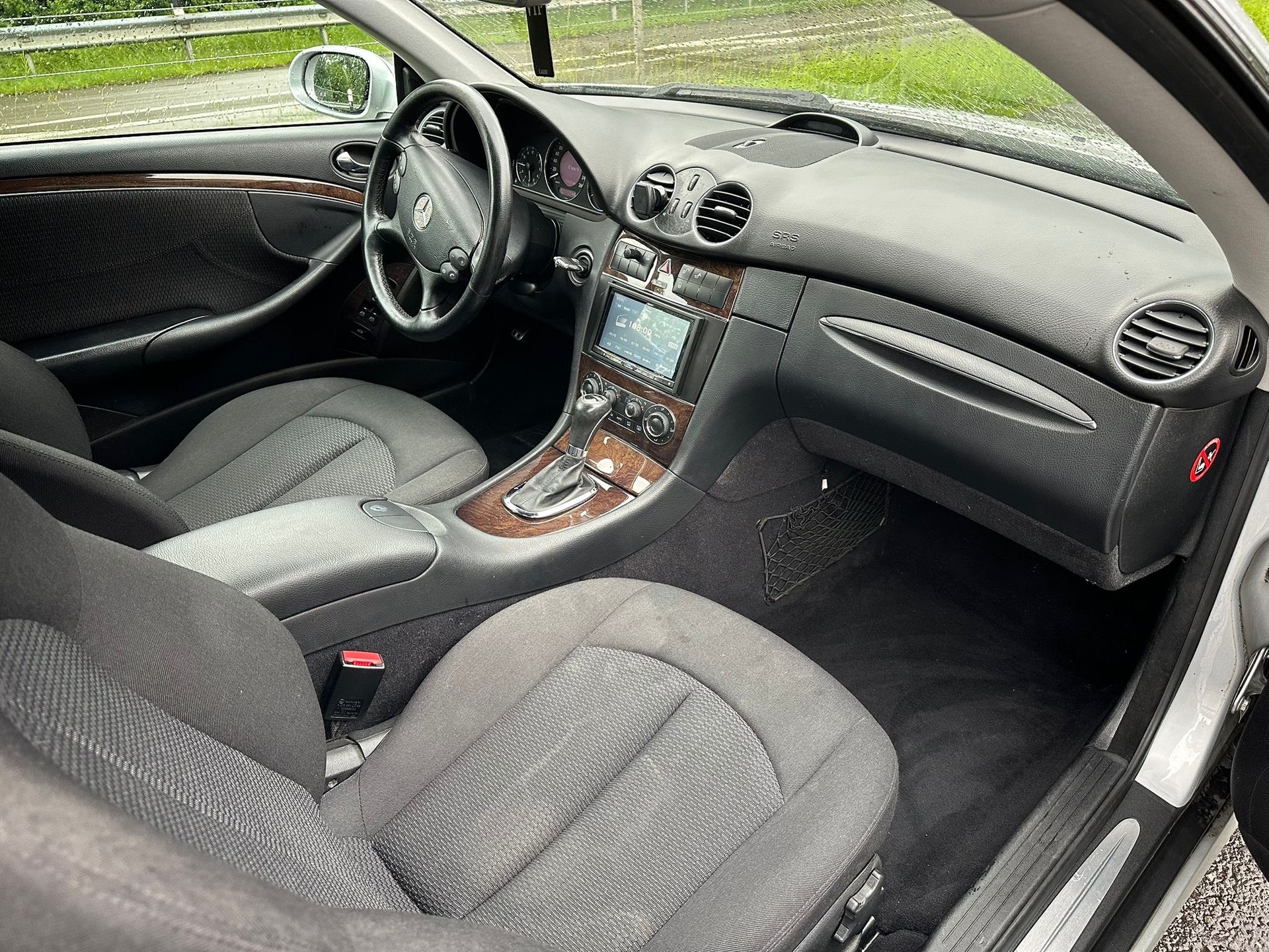 MERCEDES-BENZ CLK 200-image-7