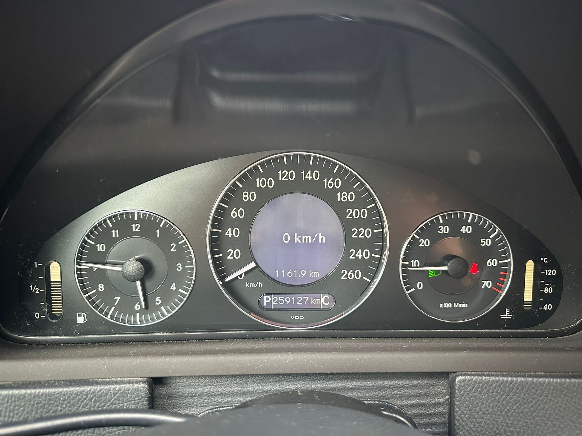MERCEDES-BENZ CLK 200-image-15