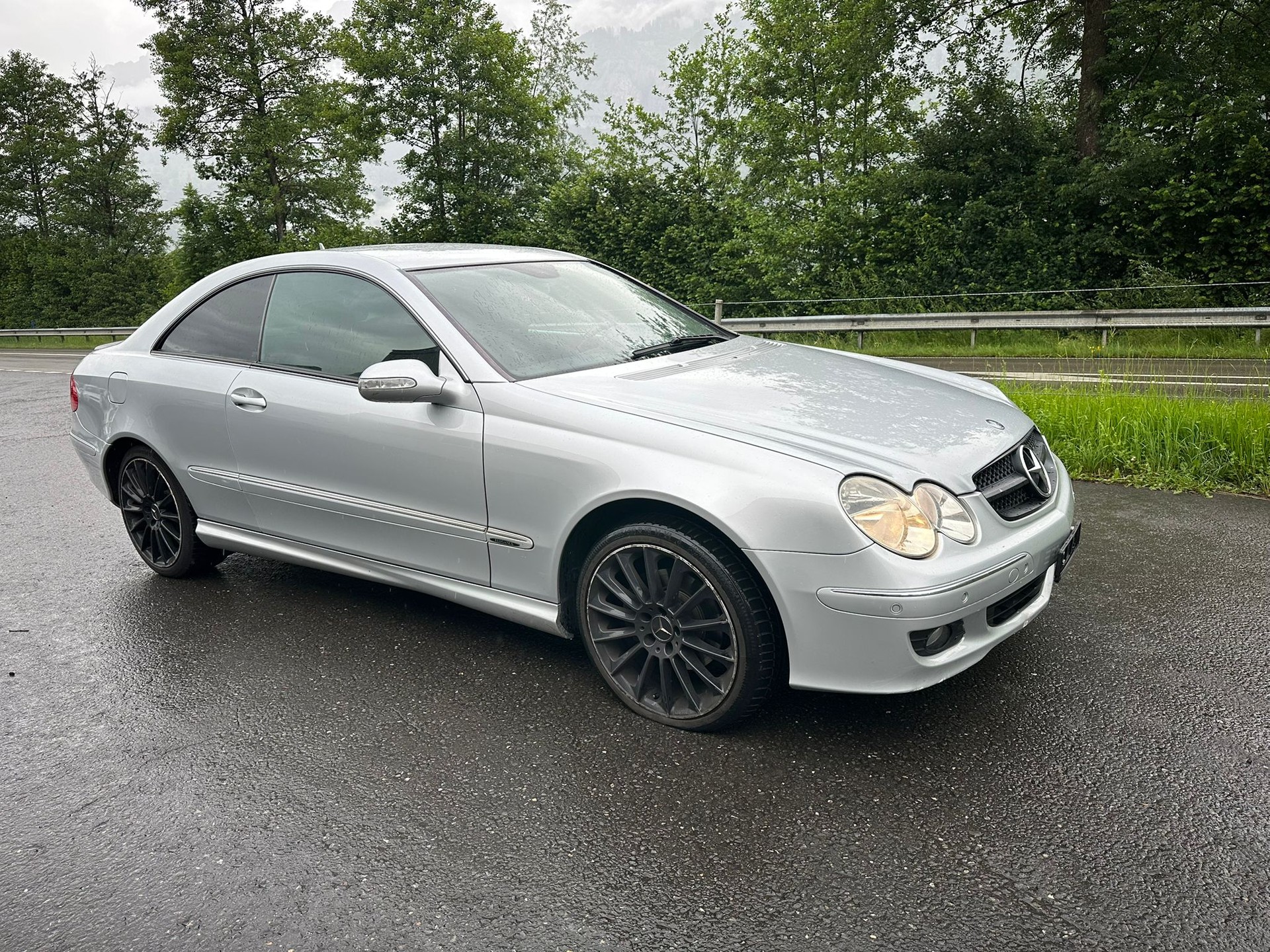 MERCEDES-BENZ CLK 200-image-2