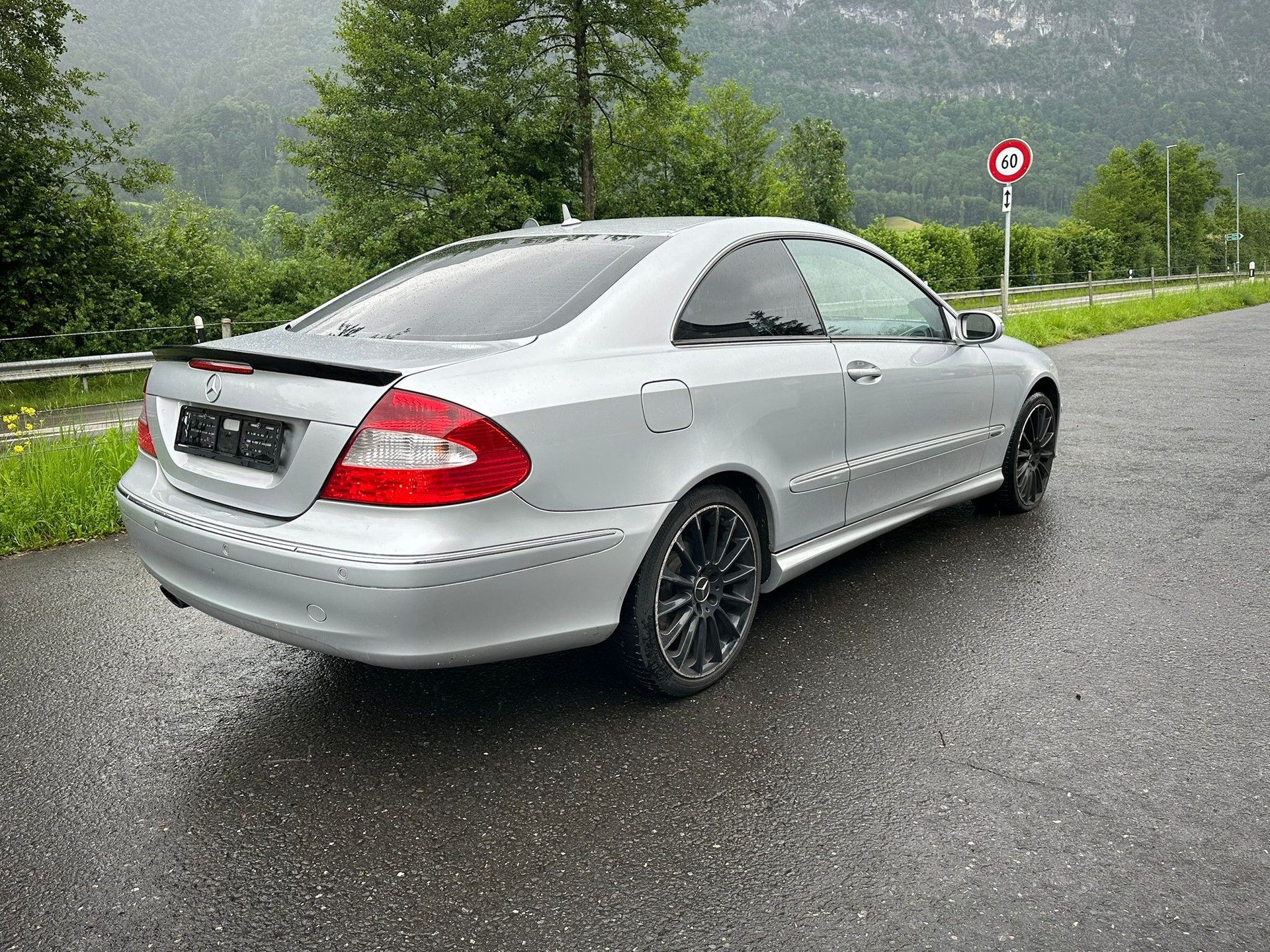 MERCEDES-BENZ CLK 200-image-4