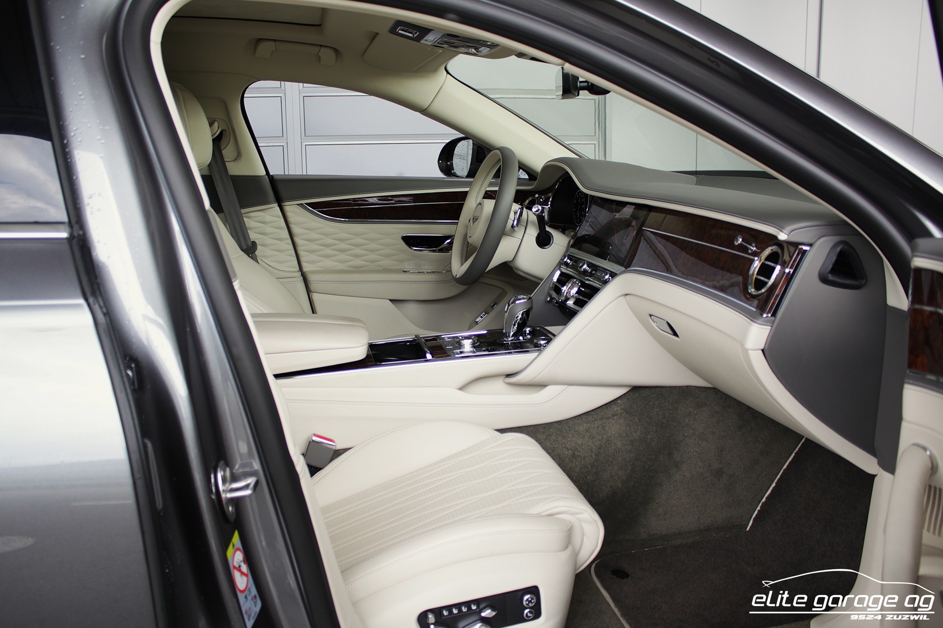 BENTLEY Flying Spur 4.0 V8-image-13