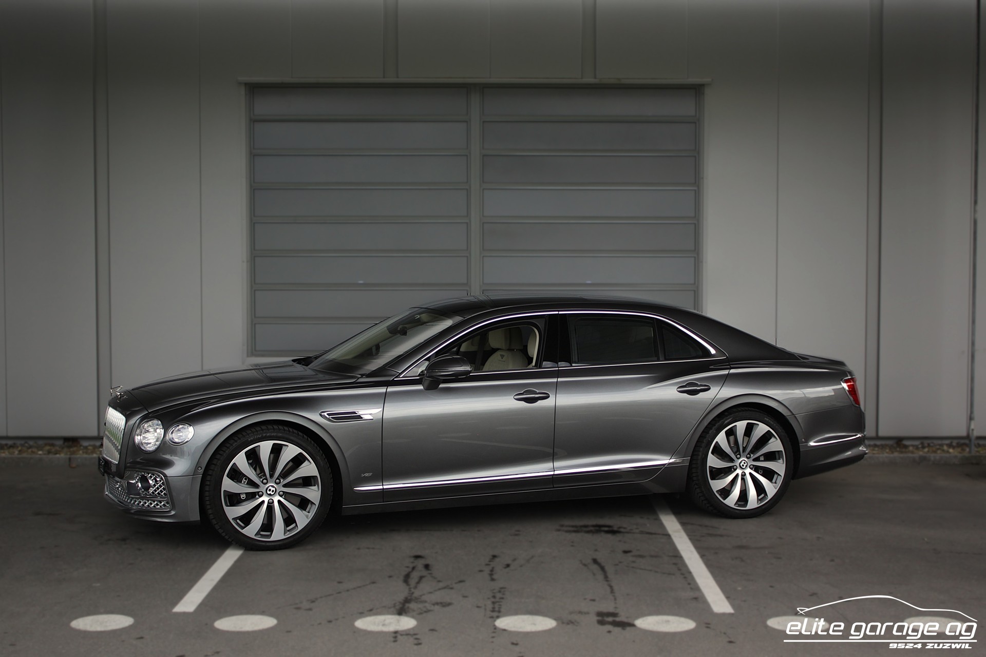 BENTLEY Flying Spur 4.0 V8-image-0