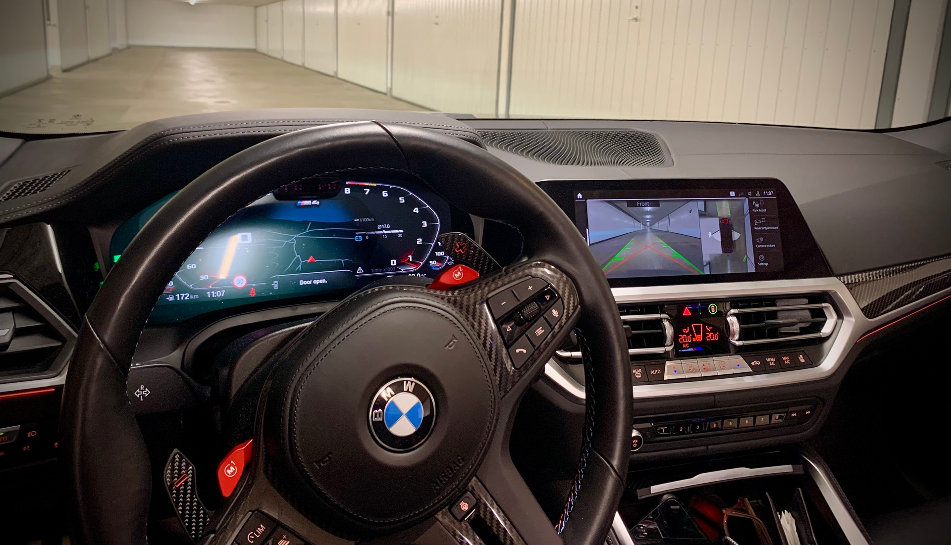 BMW M4 Cabrio Competition M xDrive-image-4
