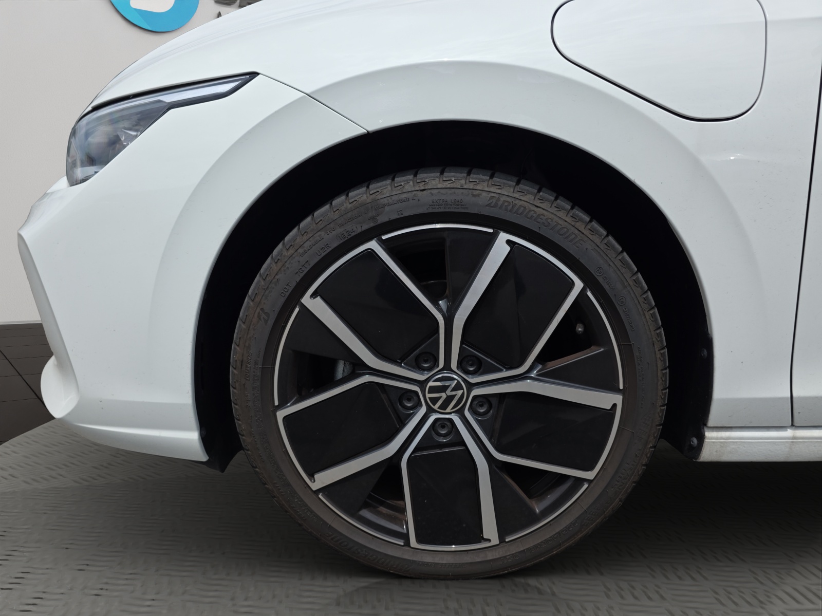 VW Golf 1.5 TSI PHEV Edition 50-image-6