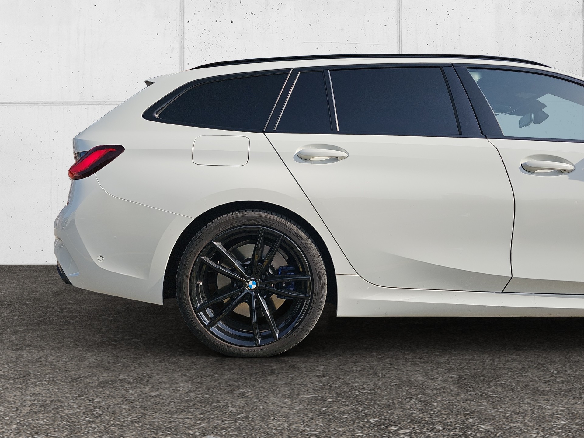 BMW M340i xDrive 48V Touring Steptronic-image-8