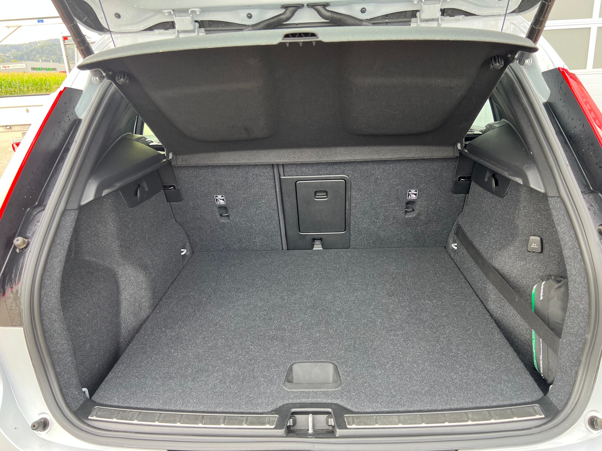 VOLVO XC40 T5 TwE Inscription Expression DCT-image-8