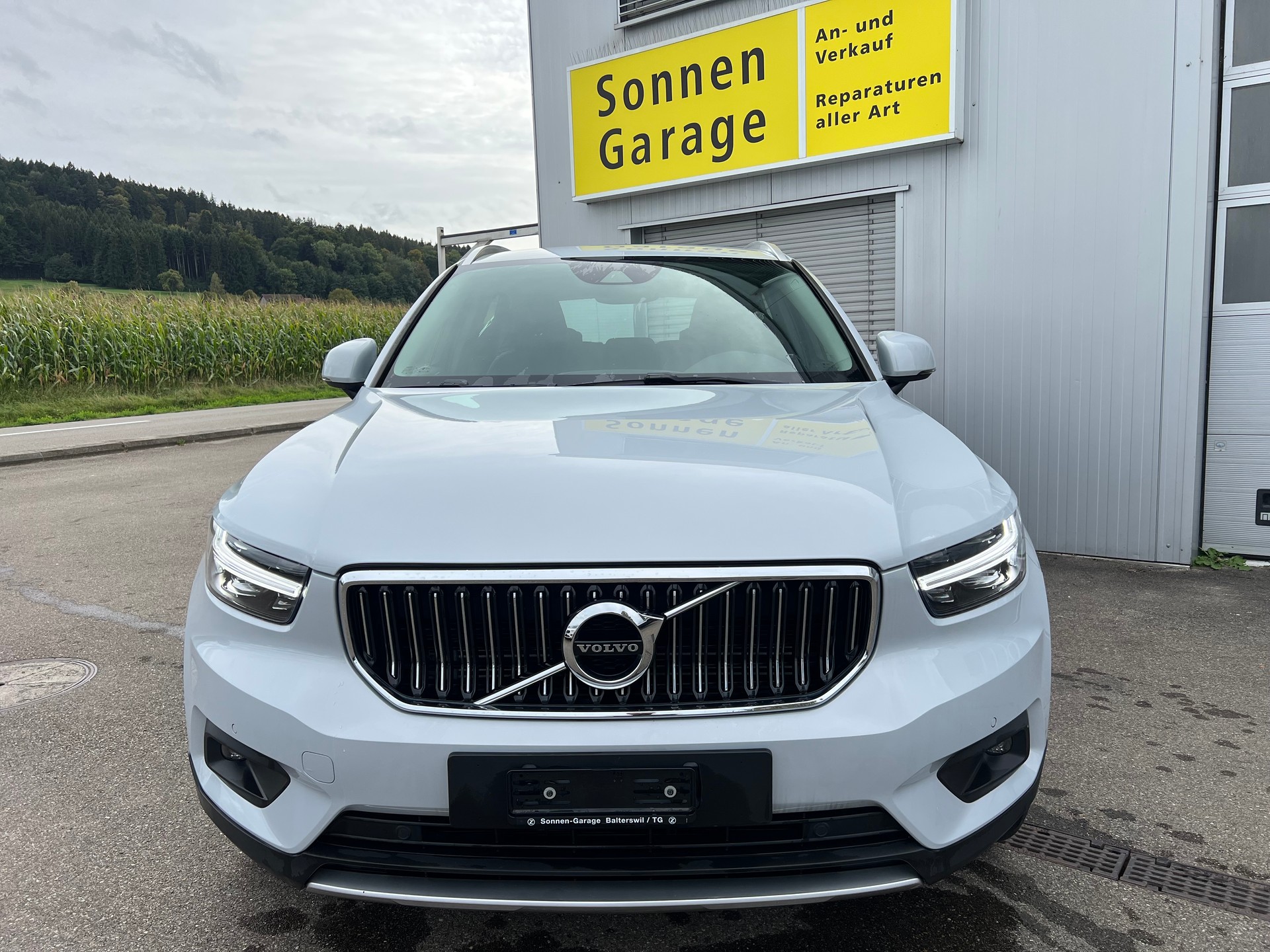 VOLVO XC40 T5 TwE Inscription Expression DCT-image-1