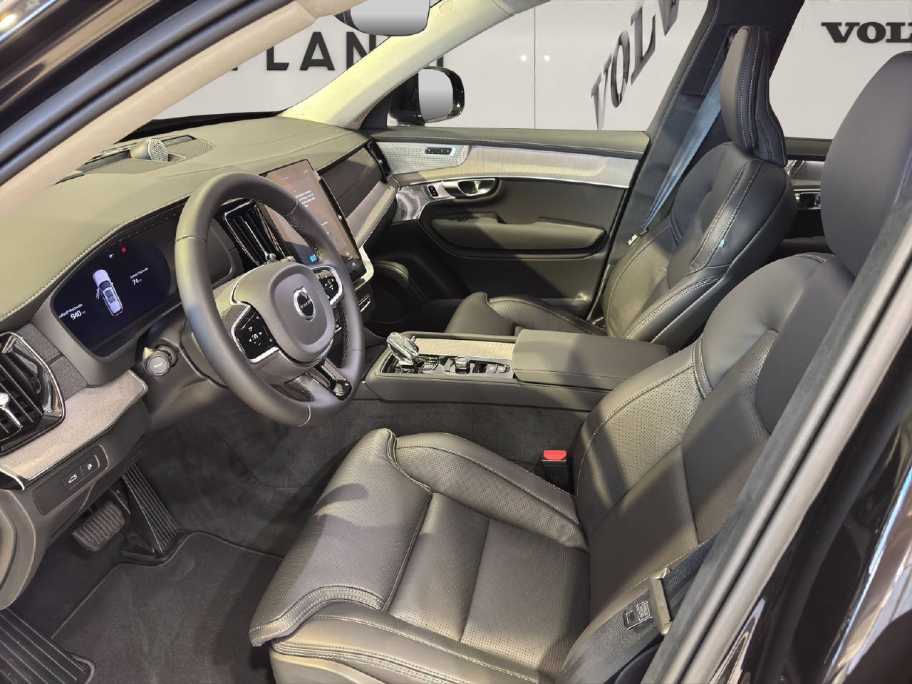 VOLVO XC90 2.0 T8 TE Ultra Dark eAWD-image-4