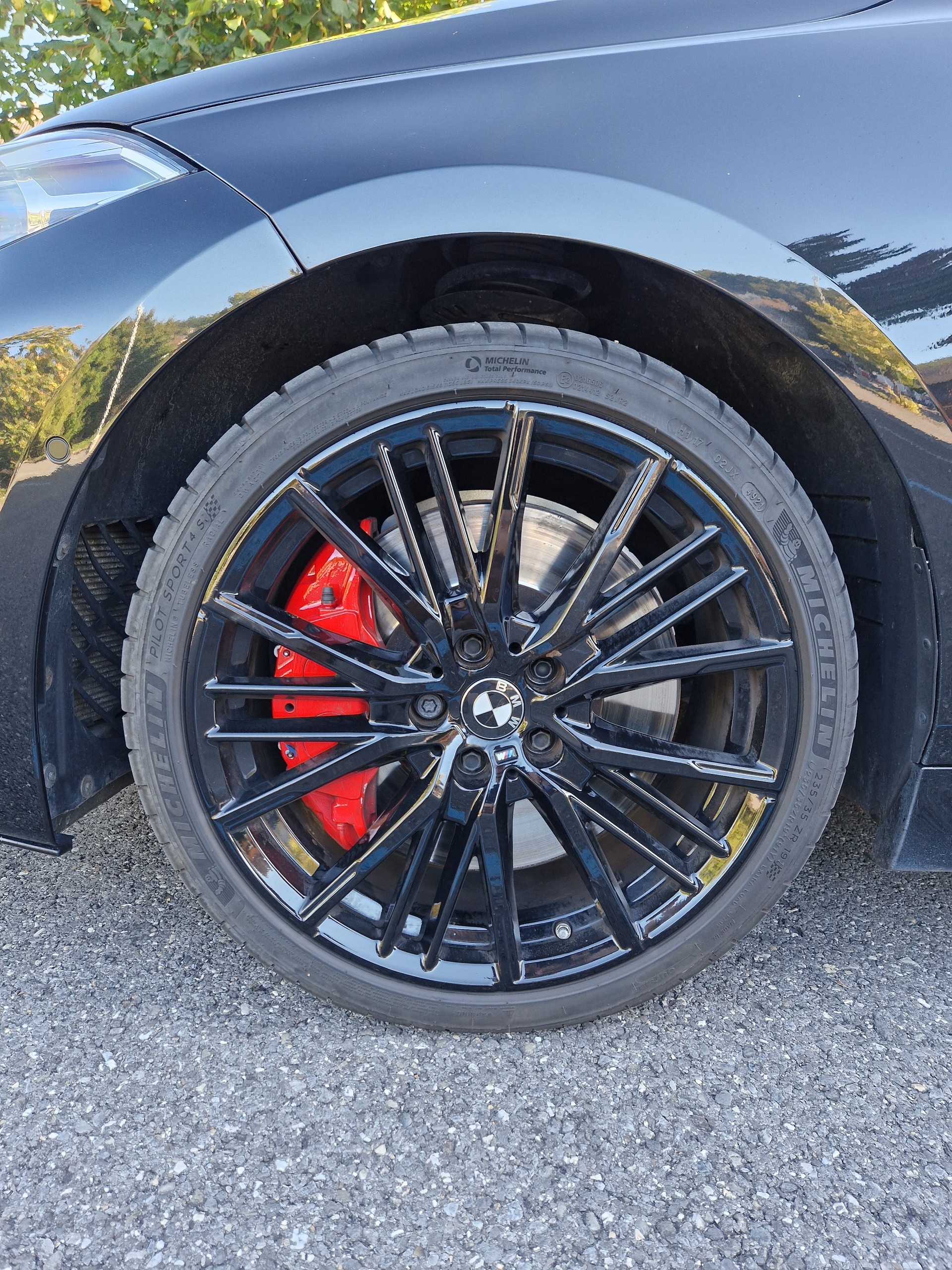 BMW M135i xDrive Steptronic-image-5