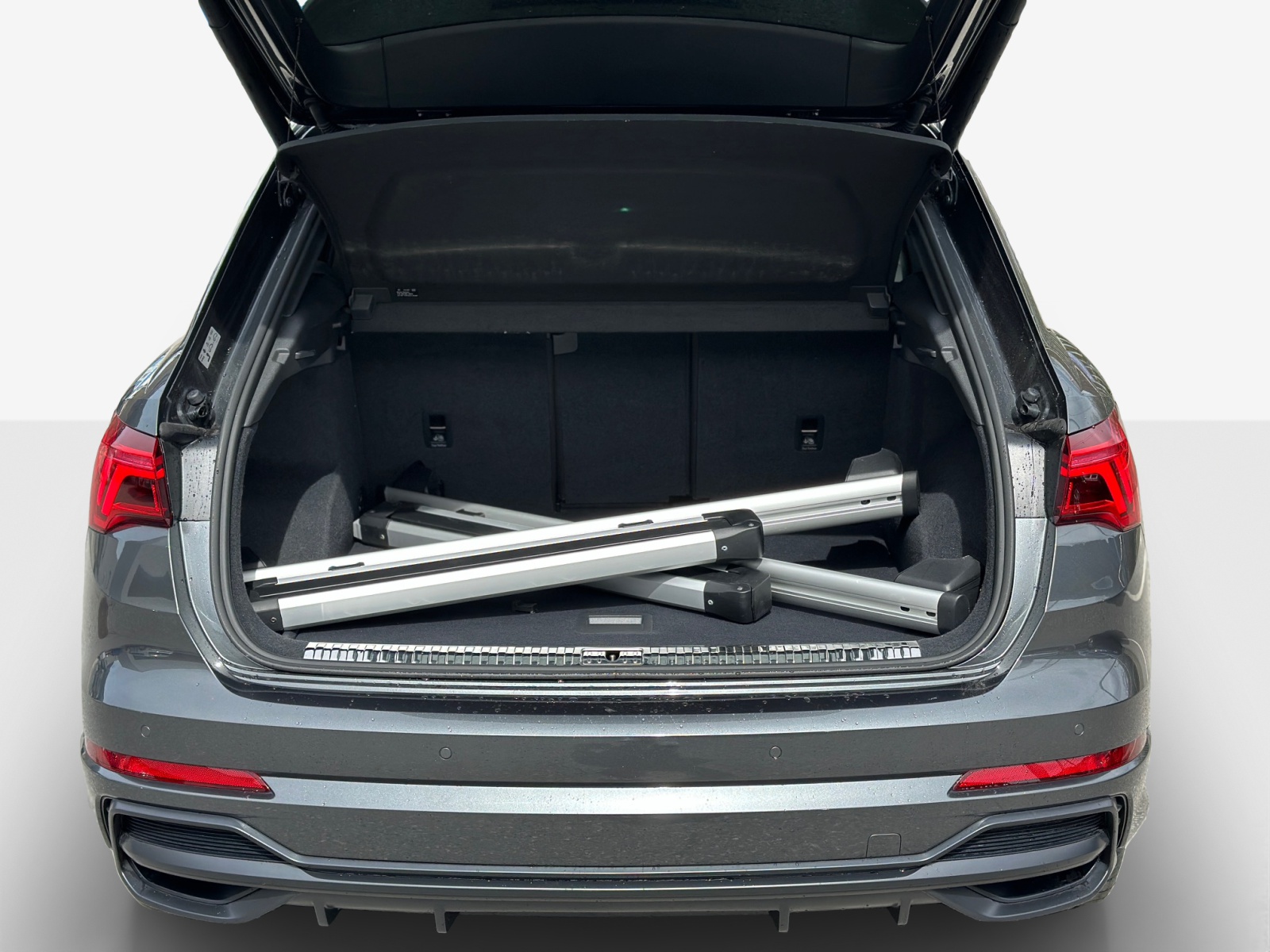 AUDI Q3 35 TDI S line Attraction quattro S-tronic-image-8
