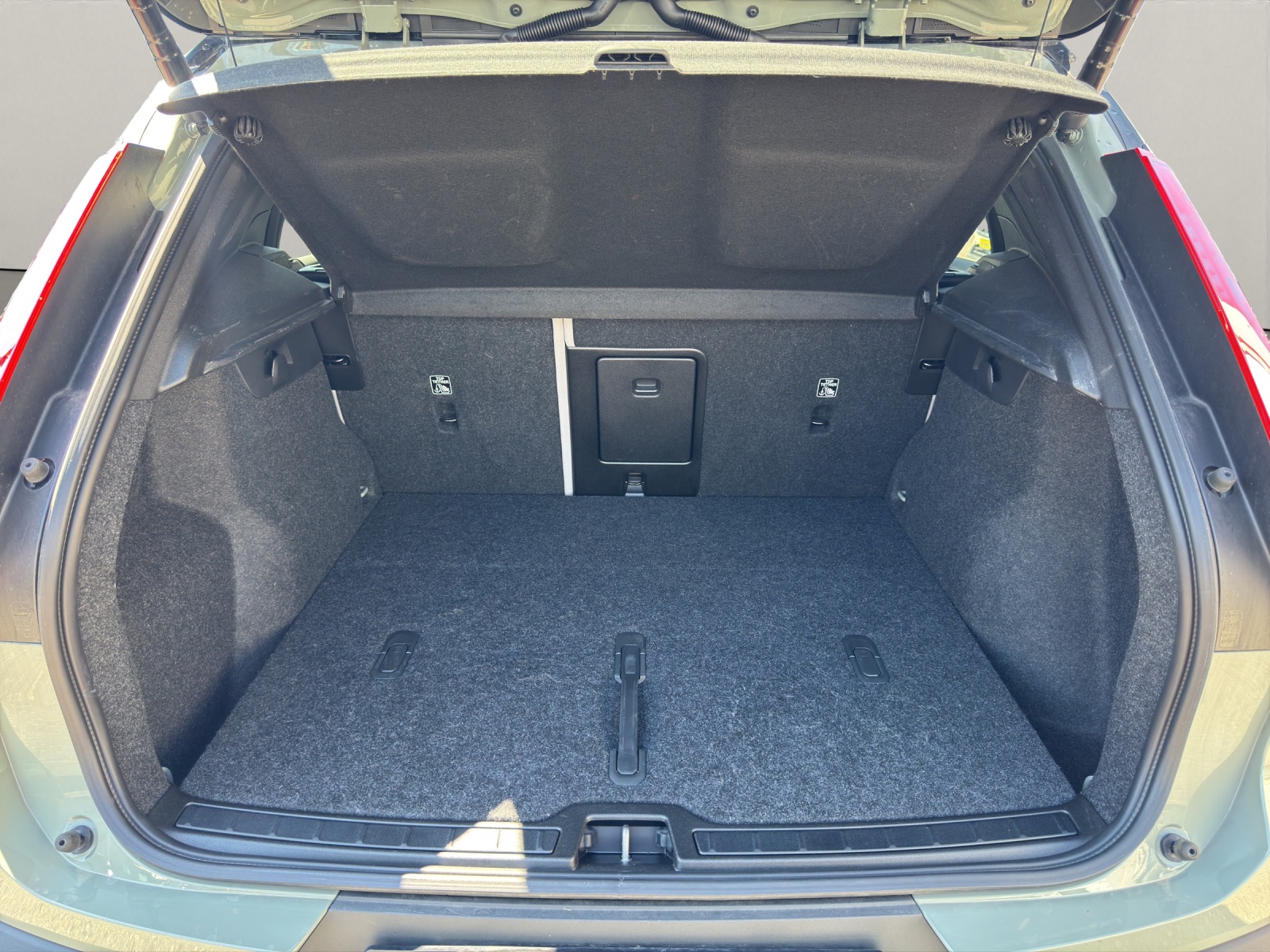 VOLVO XC40 P6 Ultimate 536EFTF0K119-image-15