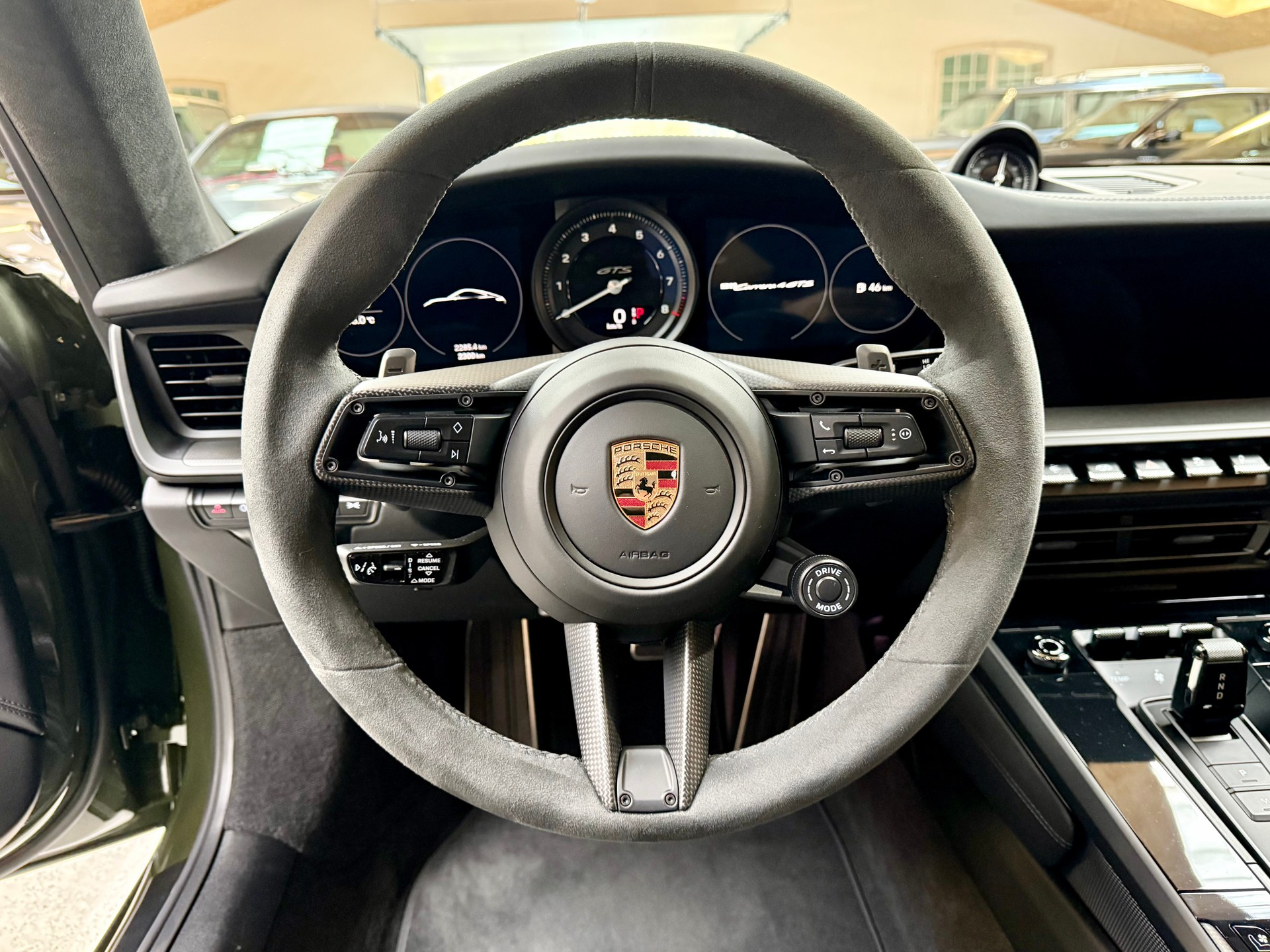 PORSCHE 911 Carrera 4 GTS PDK-image-8