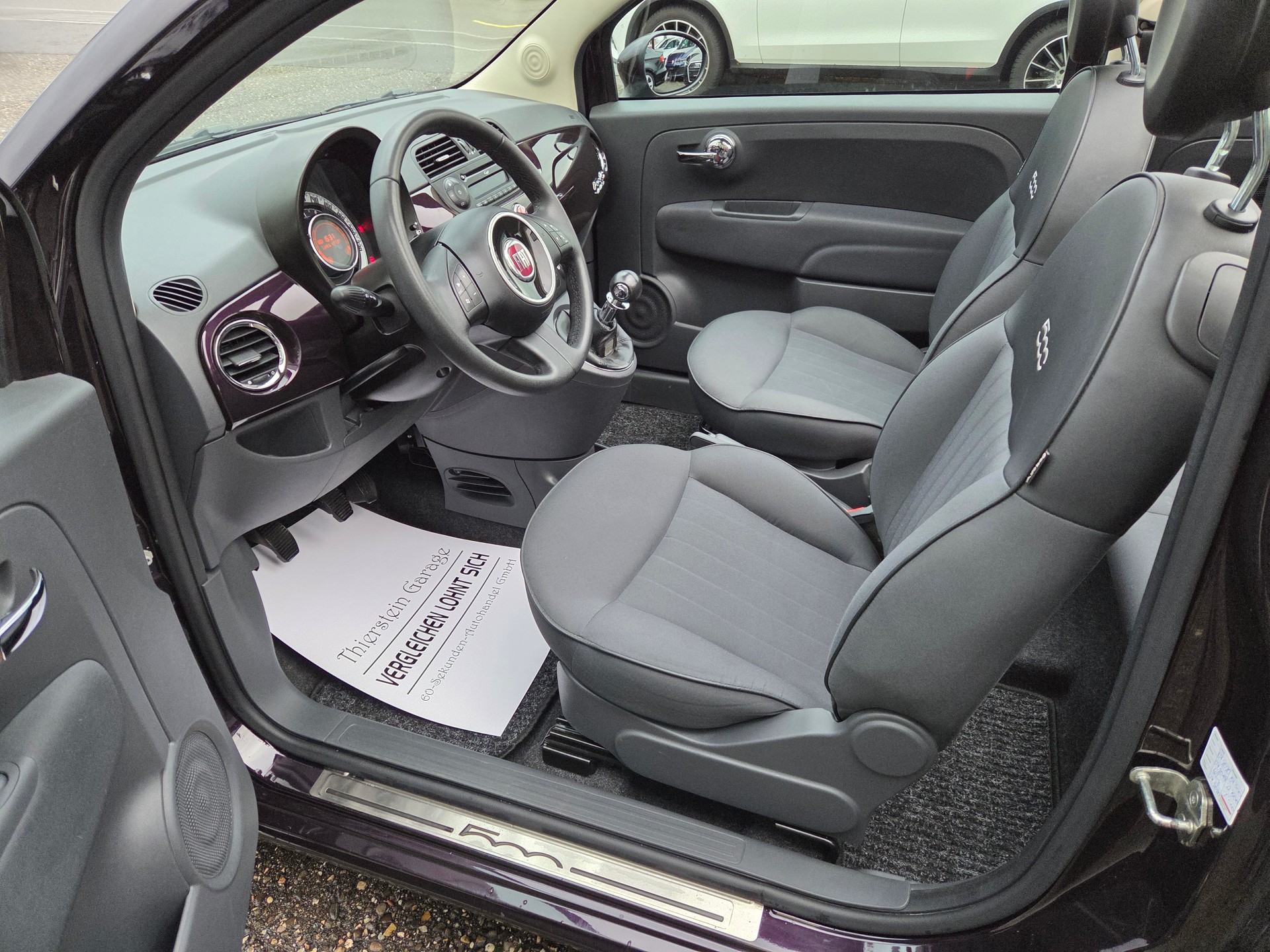FIAT 500C 1.4 16V Lounge-image-12
