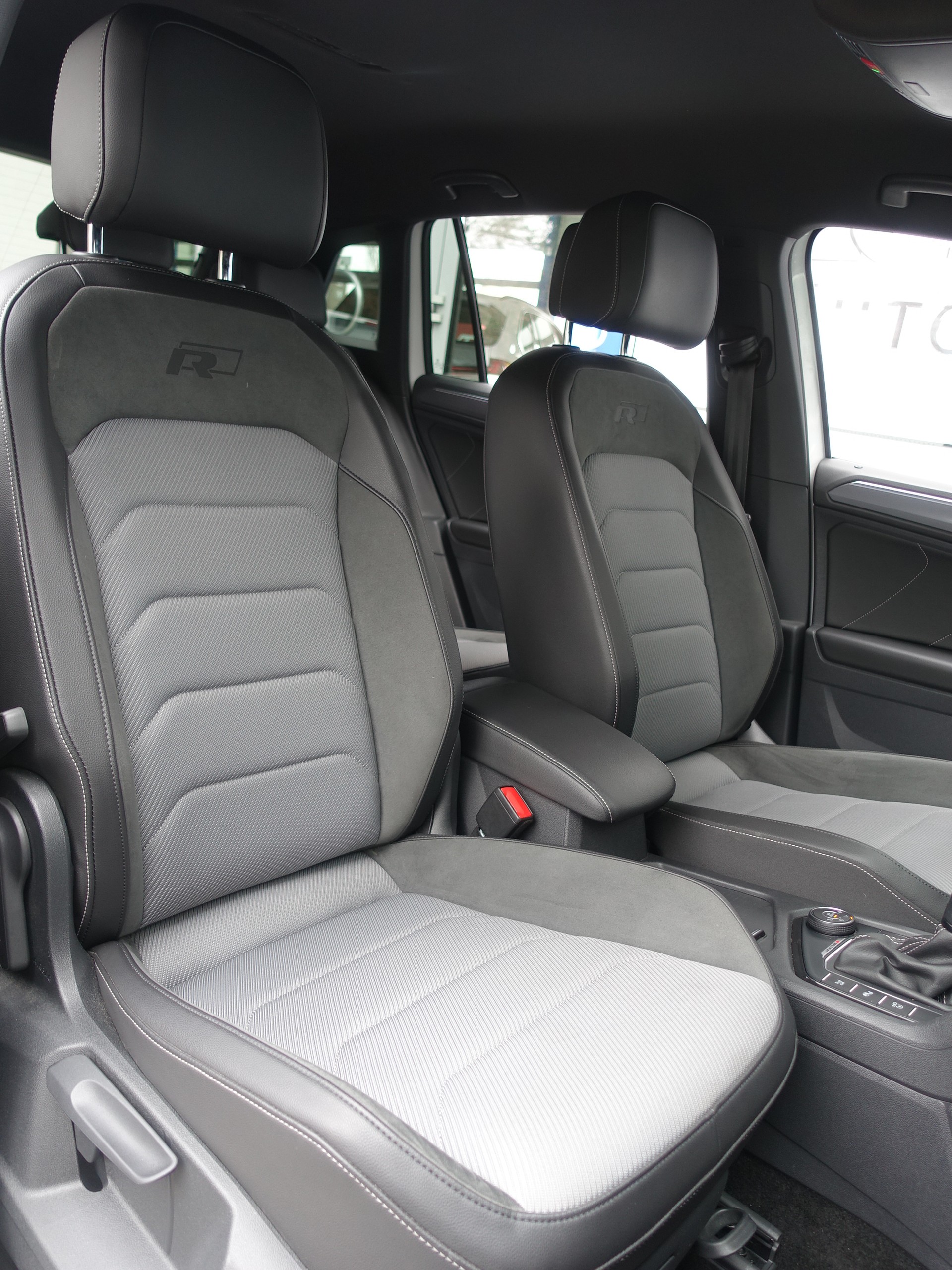 VW Tiguan 2.0TSI Highline 4Motion DSG-image-9