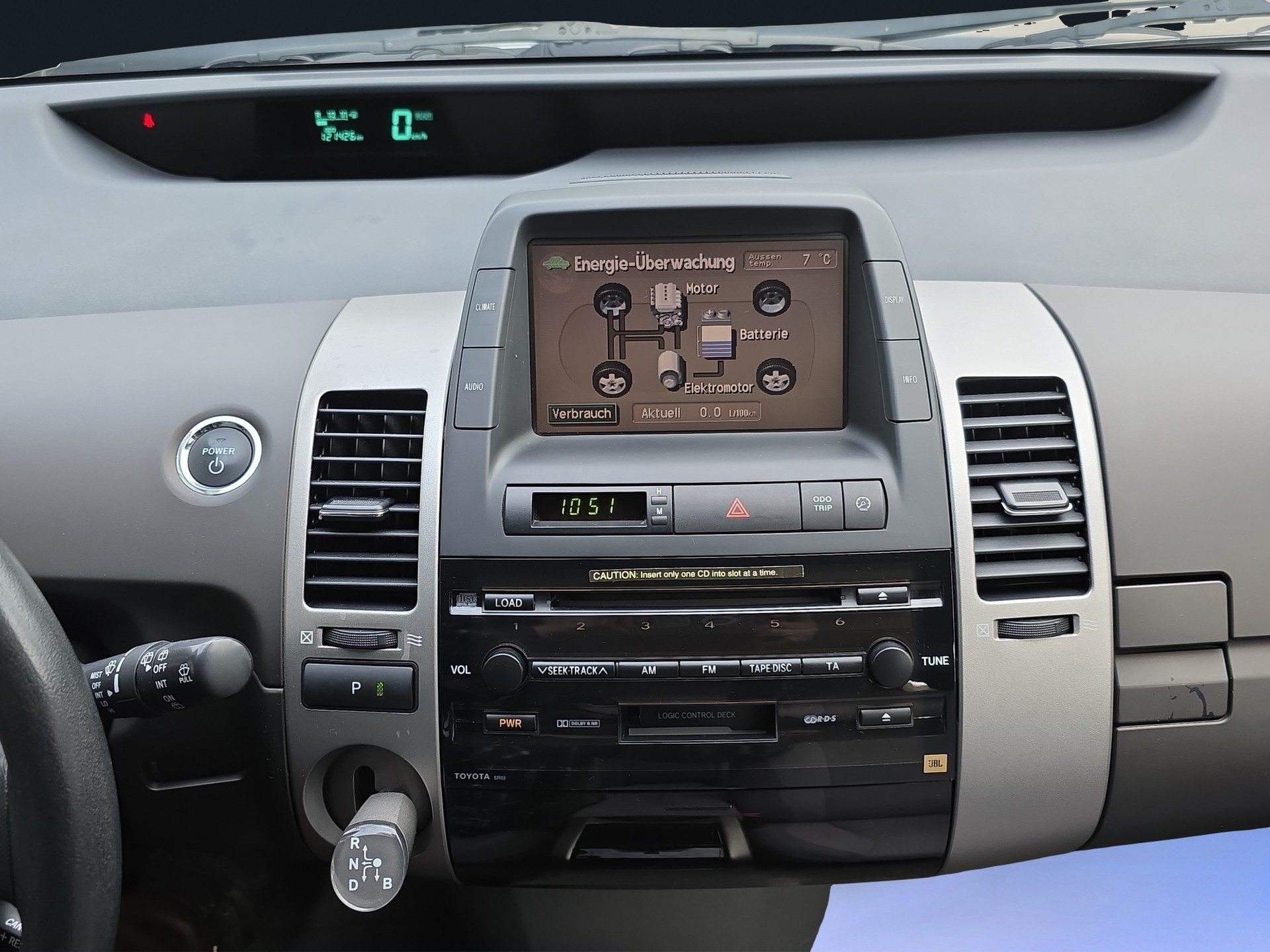 TOYOTA Prius 1.5 16V Hybrid-image-13