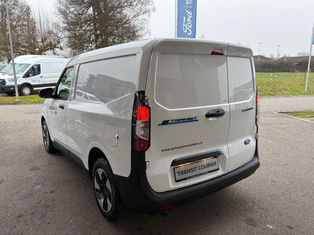 FORD E-Transit Courier Van Trend-image-5