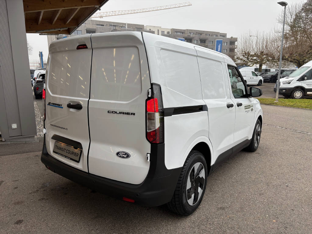 FORD E-Transit Courier Van Trend-showroom-element-2