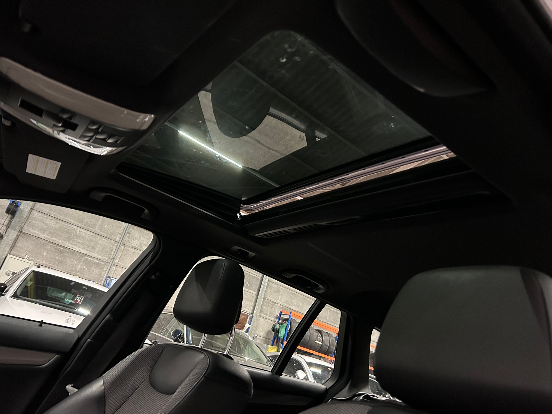 MERCEDES-BENZ C 300 CDI Avantgarde 4Matic 7G-Tronic-image-11