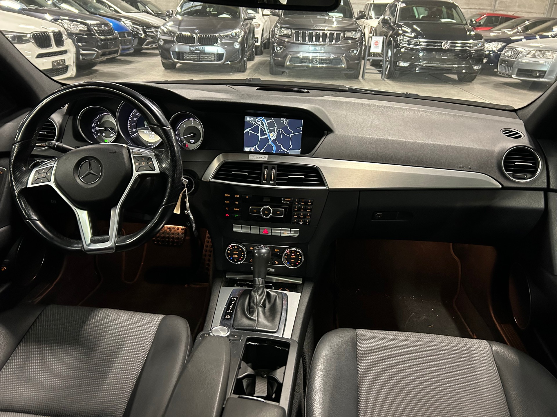 MERCEDES-BENZ C 300 CDI Avantgarde 4Matic 7G-Tronic-image-13