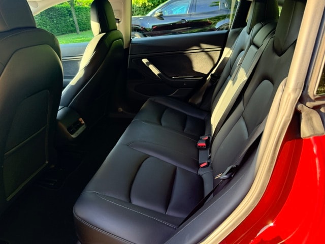 TESLA Model 3 Performance Dual Motor AWD-image-14