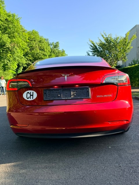 TESLA Model 3 Performance Dual Motor AWD-image-8