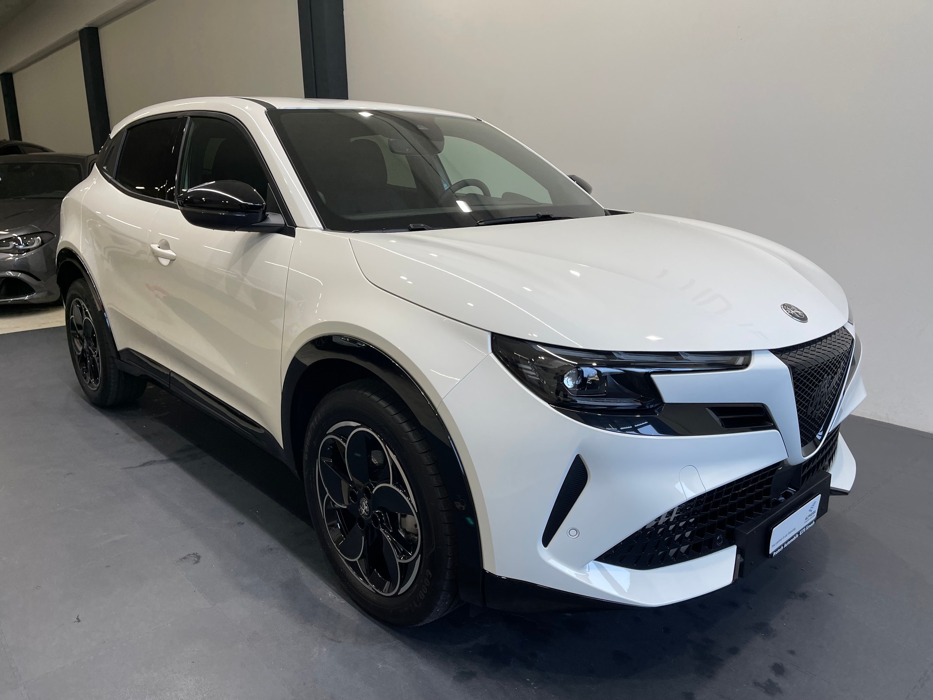 ALFA ROMEO Junior 1.2 48V Hybrid Q4-image-4