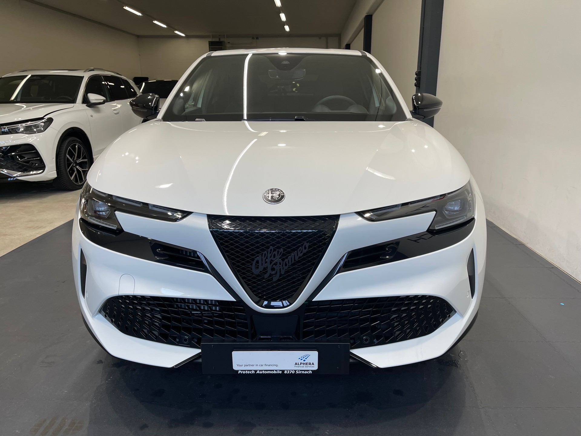 ALFA ROMEO Junior 1.2 48V Hybrid Q4-image-2