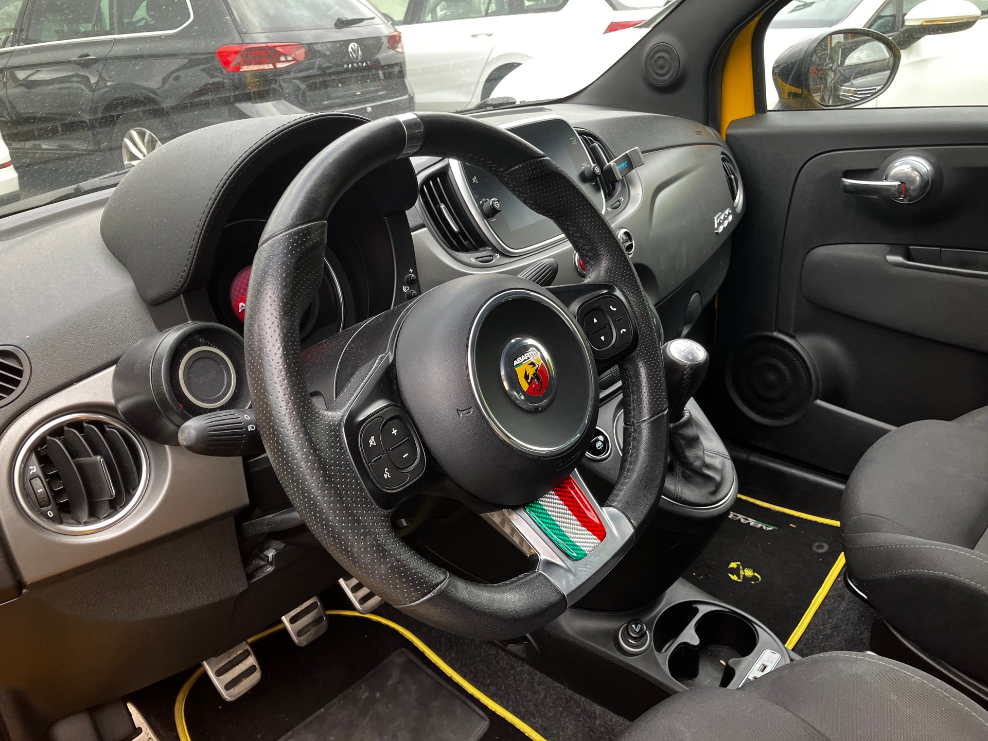 FIAT 595 1.4 16V Turbo Abarth Pista-image-10
