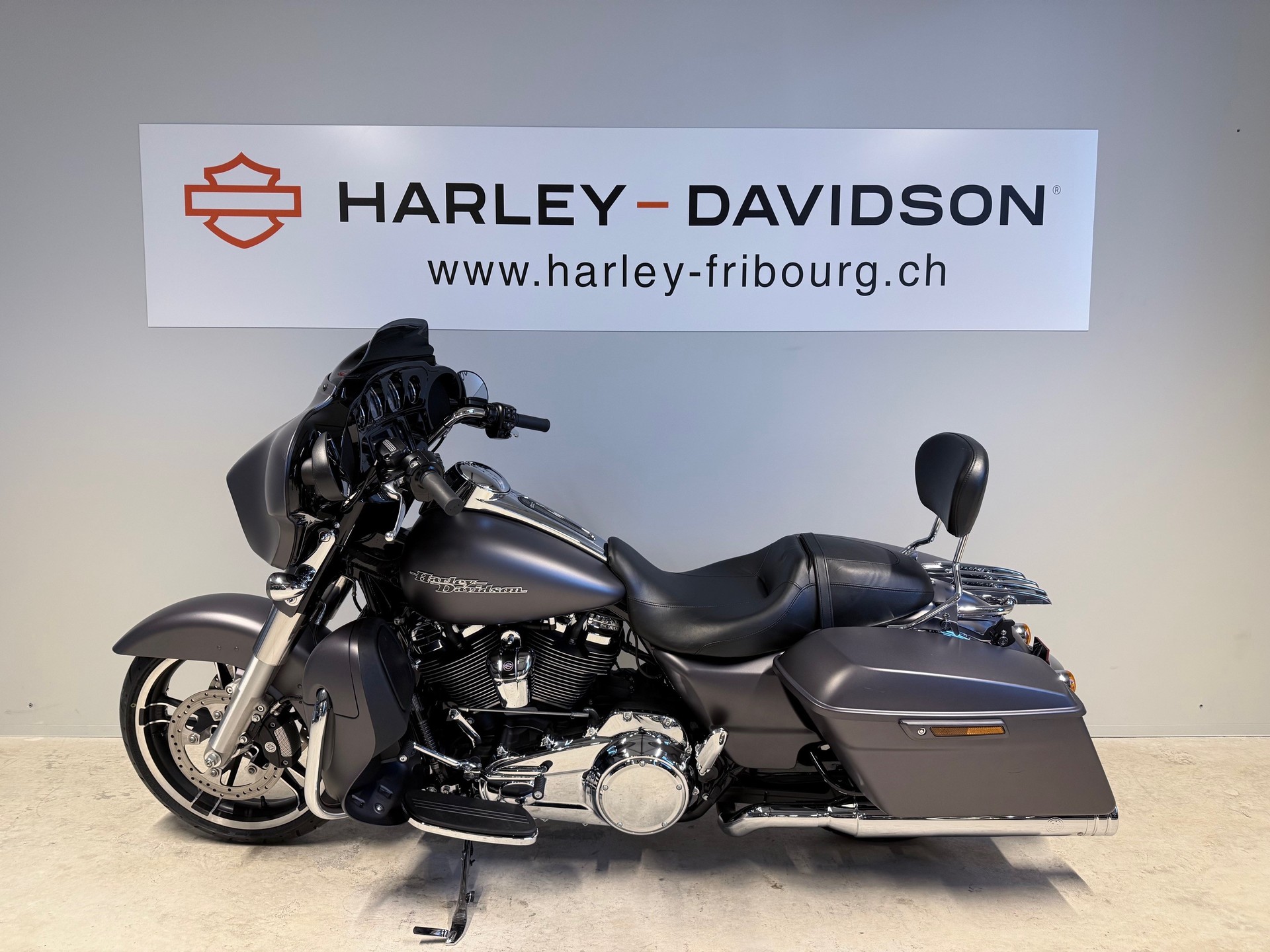 HARLEY-DAVIDSON FLHXS Street Glide Special 107 ABS-showroom-element-2