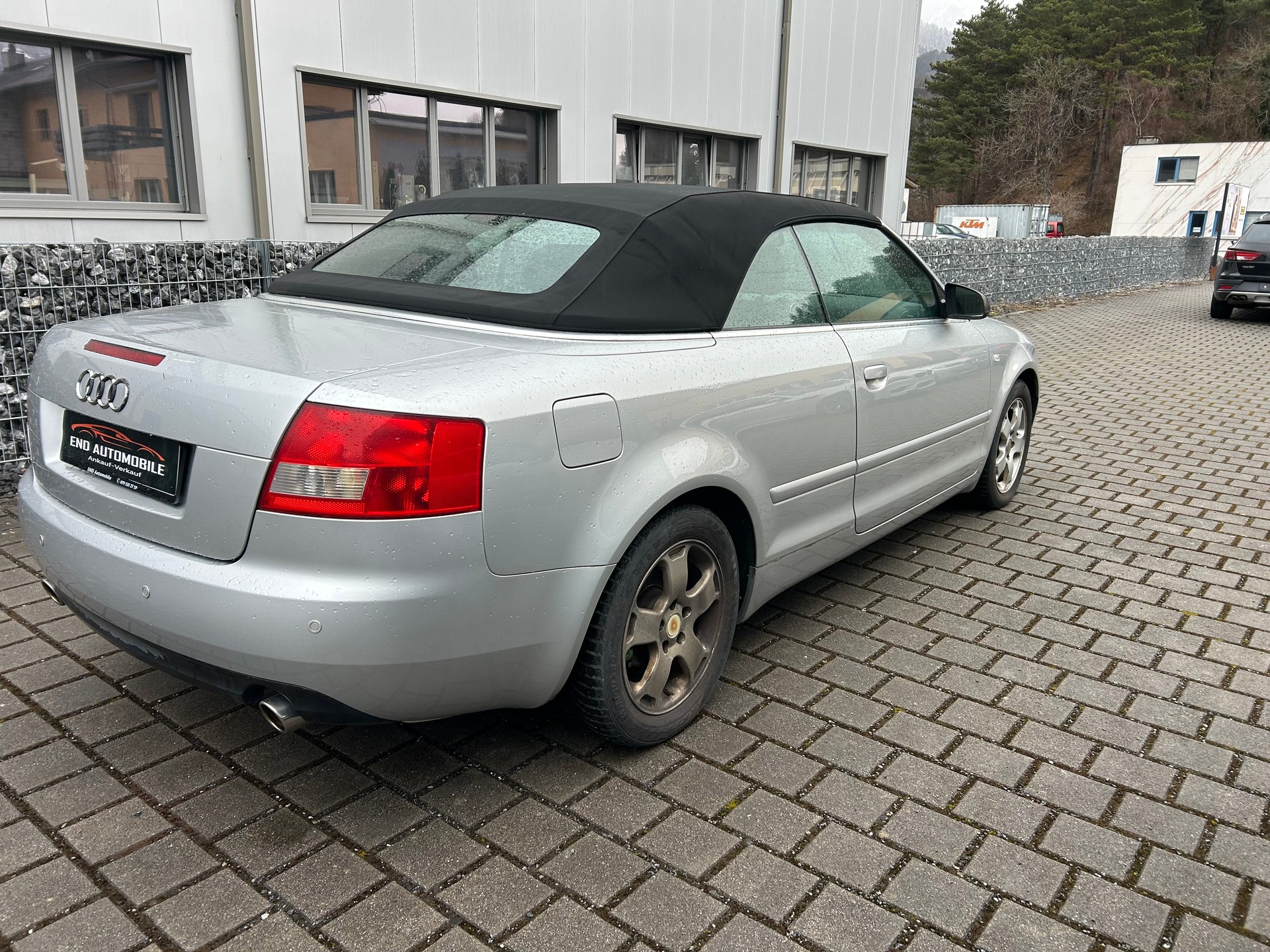 AUDI A4 Cabriolet 1.8 Turbo-image-3