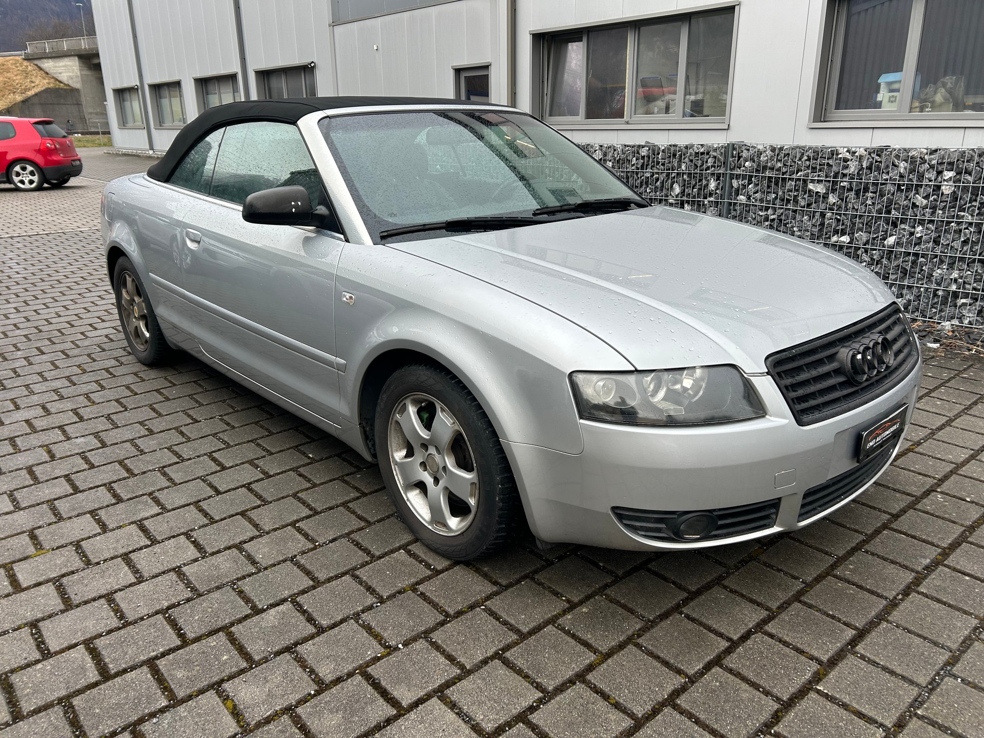AUDI A4 Cabriolet 1.8 Turbo-image-2