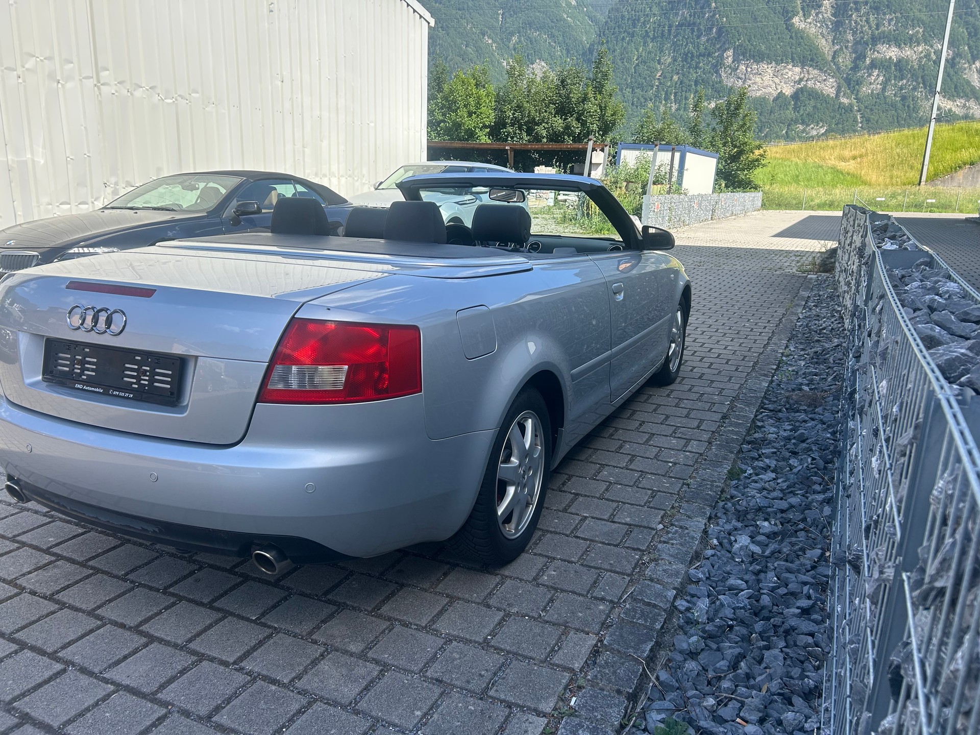 AUDI A4 Cabriolet 1.8 Turbo-image-4