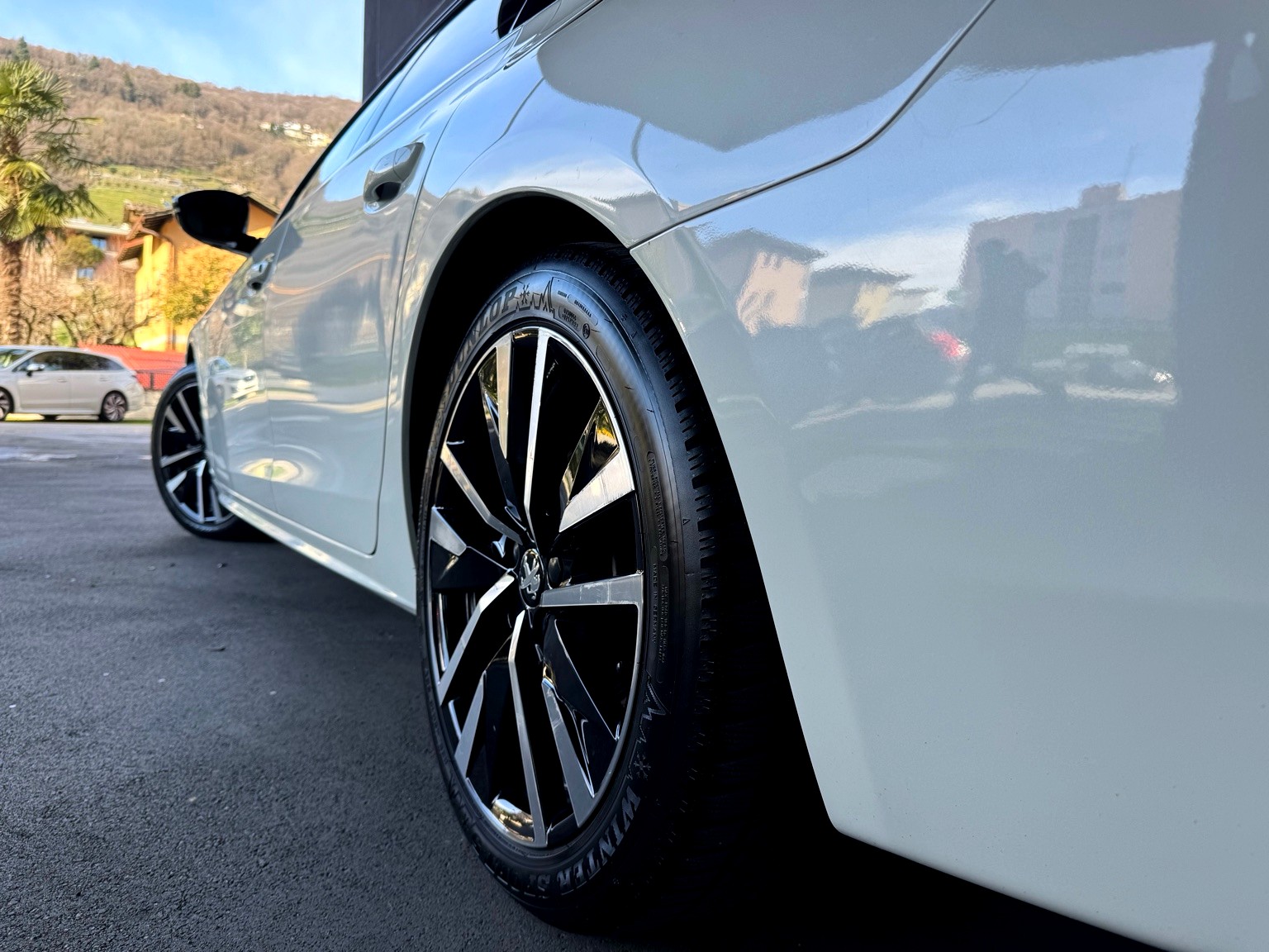 PEUGEOT 508 SW 1.6 PHEV GT EAT8-image-4
