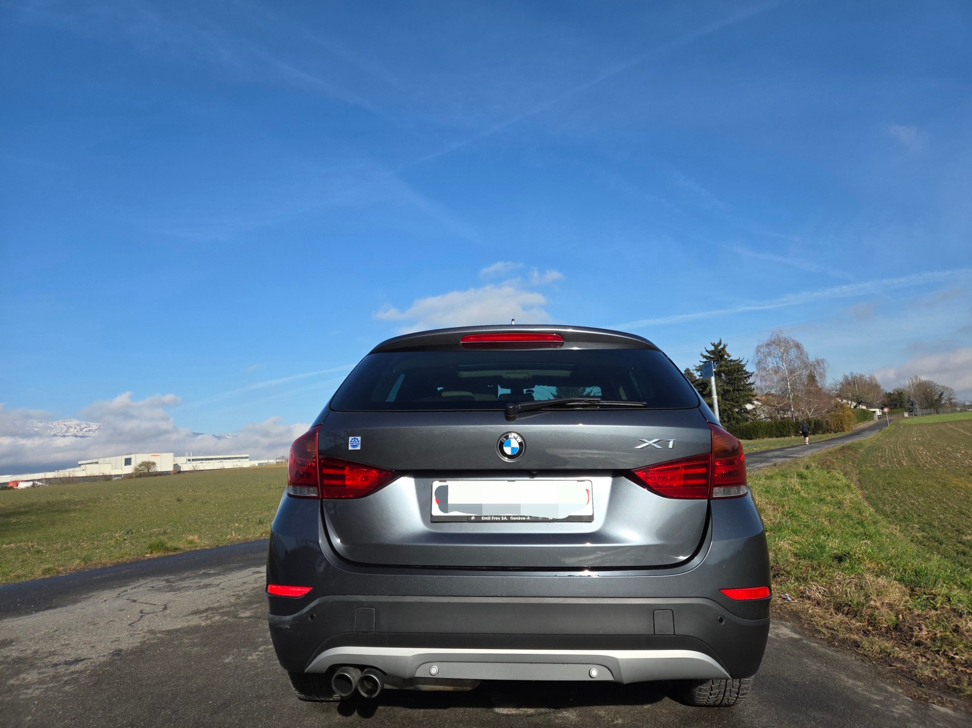 BMW X1 xDrive 20i Steptronic-image-4