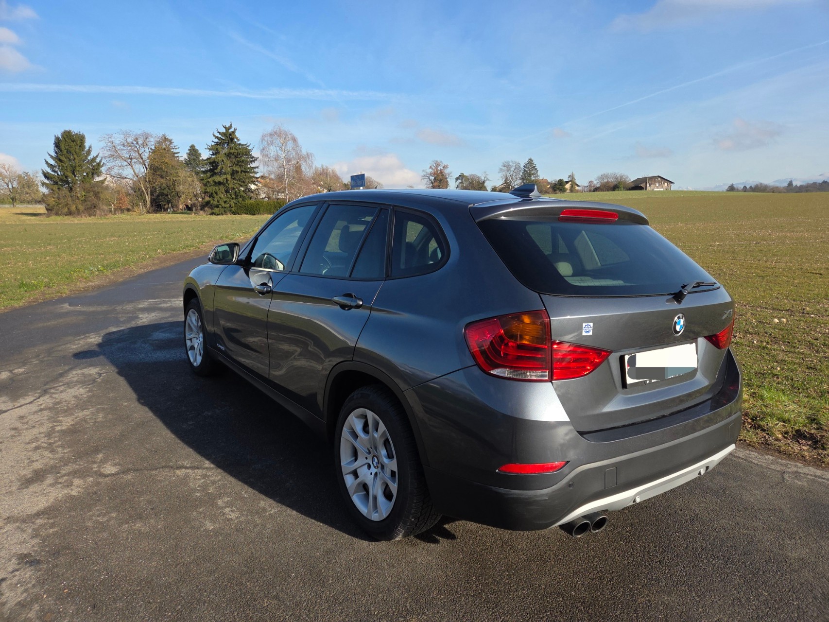 BMW X1 xDrive 20i Steptronic-image-3
