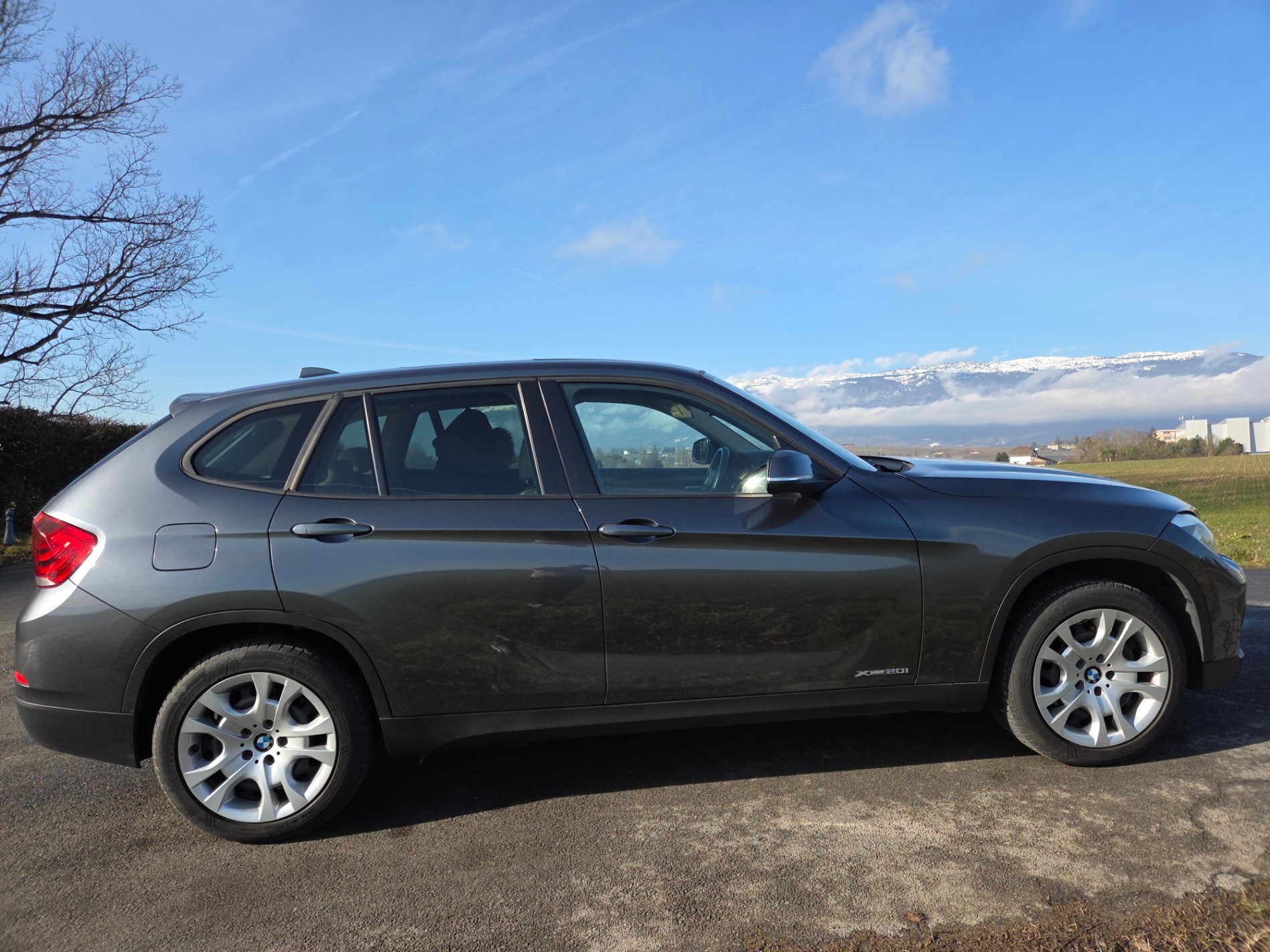 BMW X1 xDrive 20i Steptronic-image-6