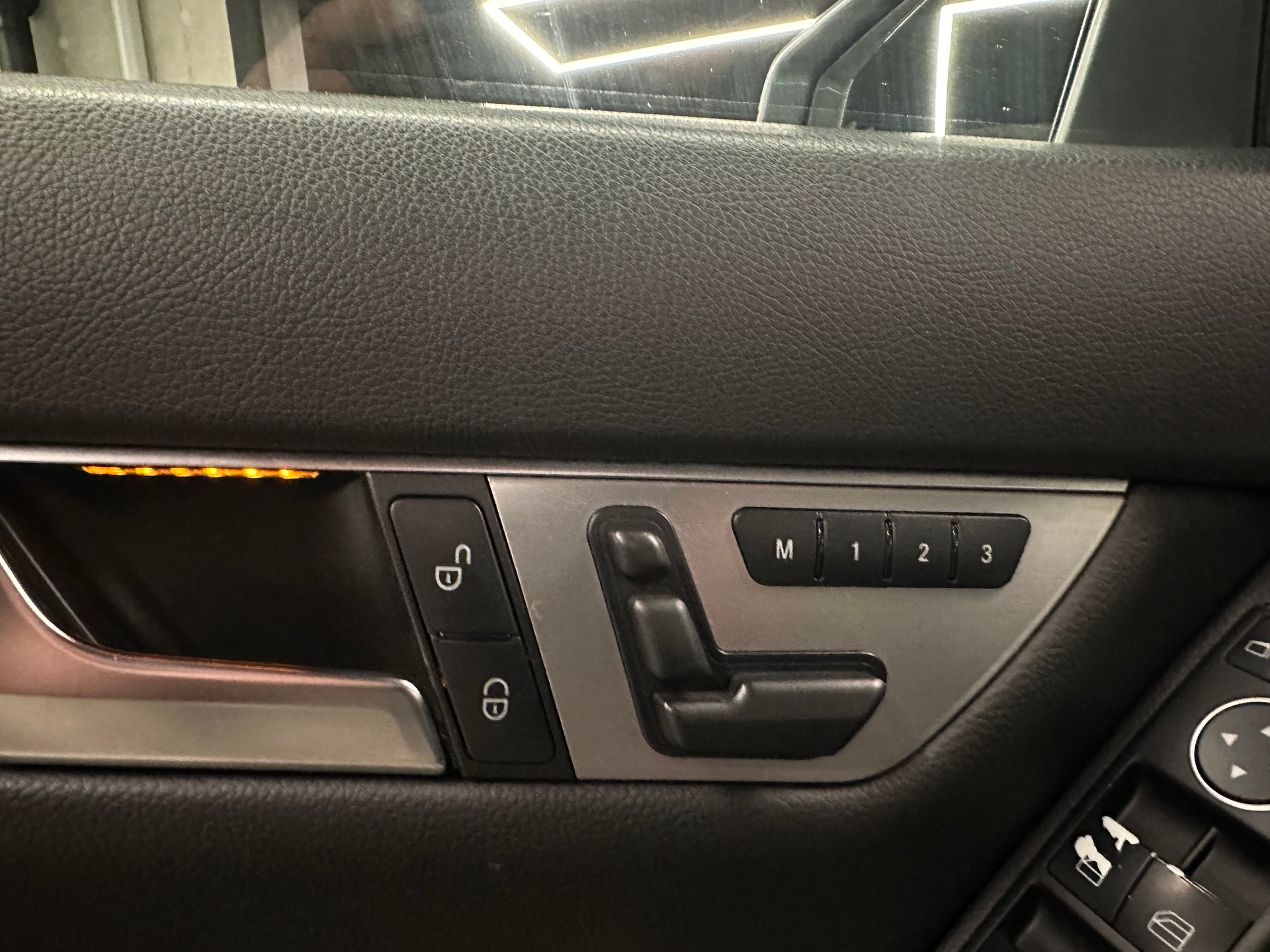 MERCEDES-BENZ C 250 CDI BlueEfficiency Avantgarde Automatic-image-5