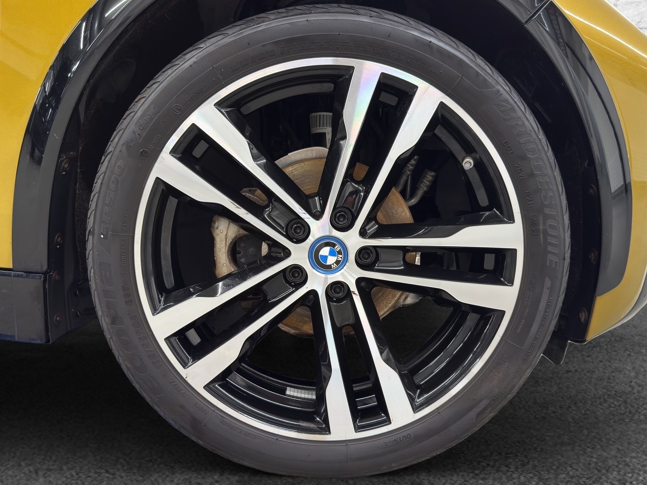 BMW i3s (120Ah)-image-11