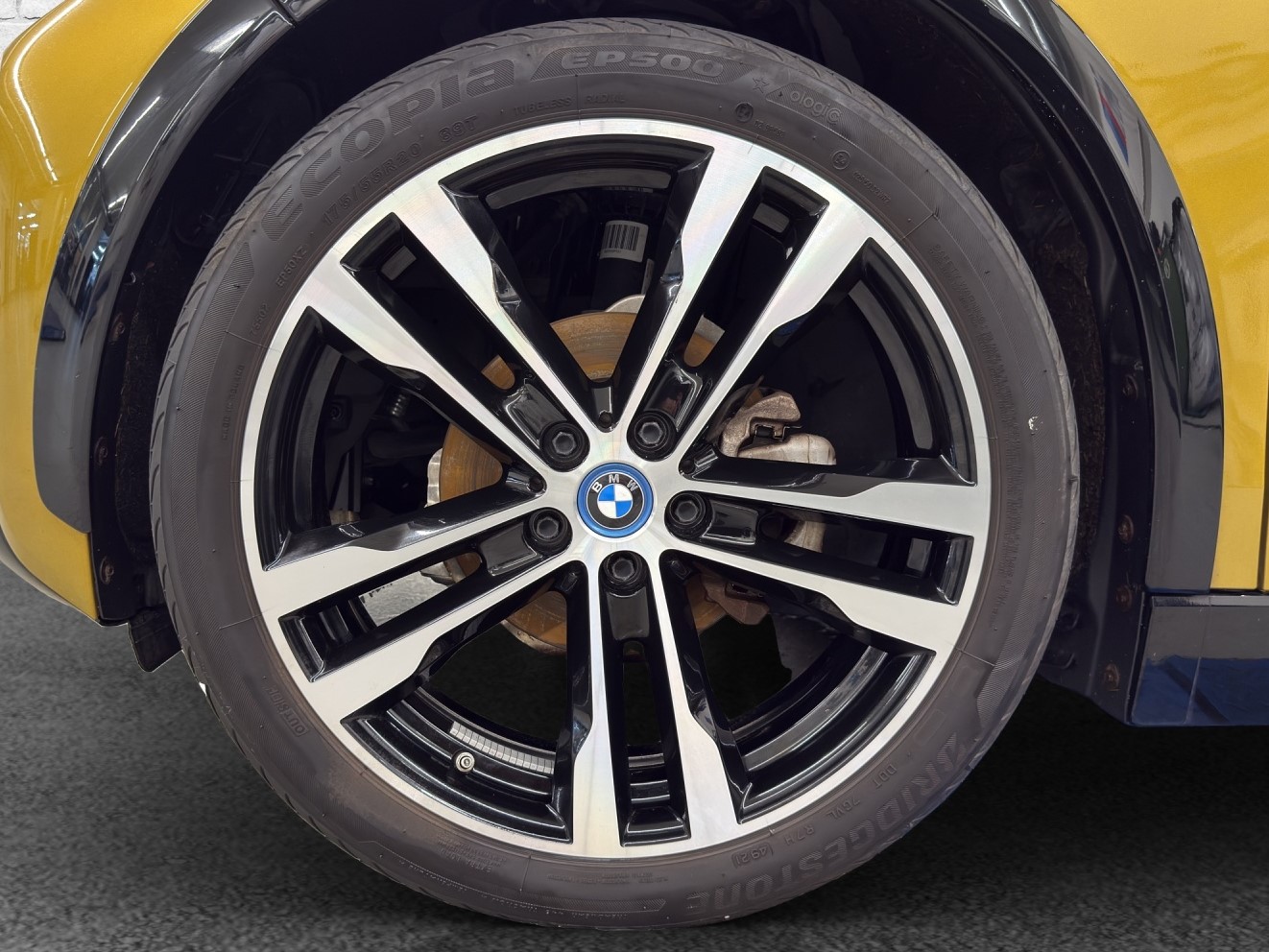 BMW i3s (120Ah)-image-8